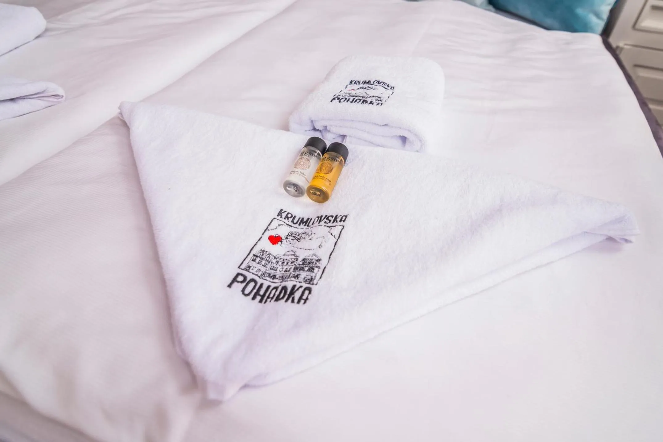 Property logo or sign, Bed in Krumlovská pohádka