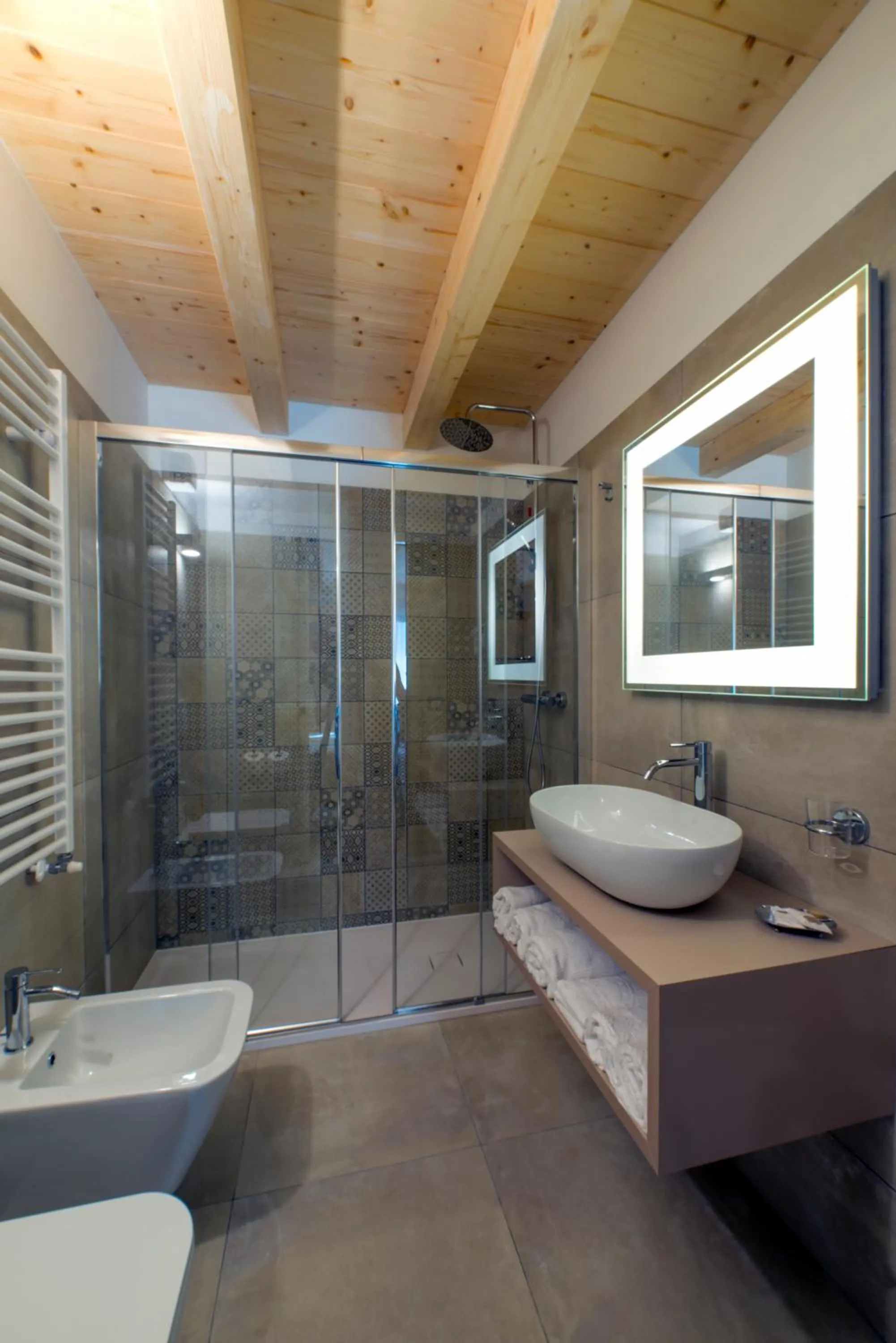 Shower in Hotel La Meridiana