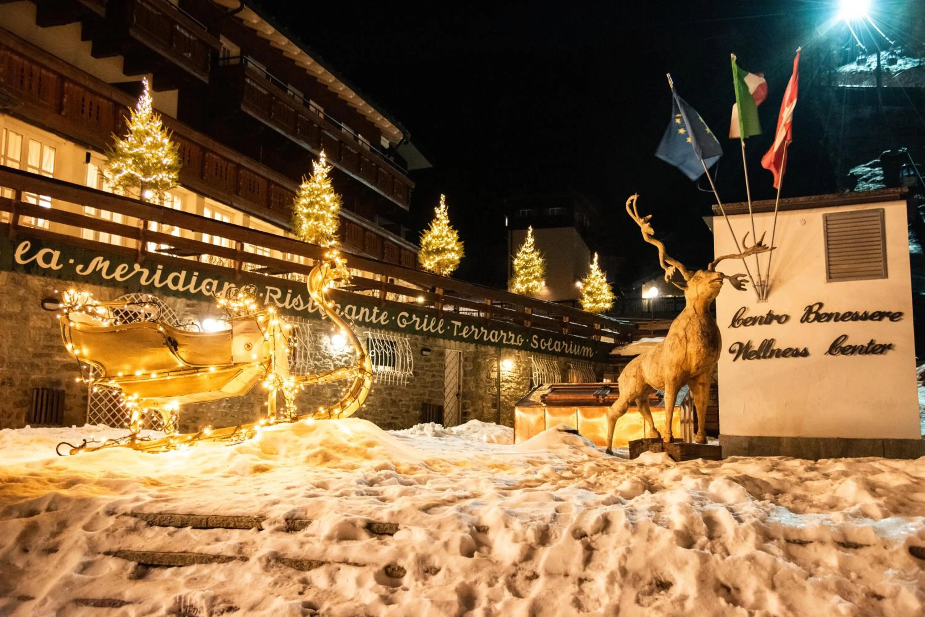 Property building in Hotel La Meridiana