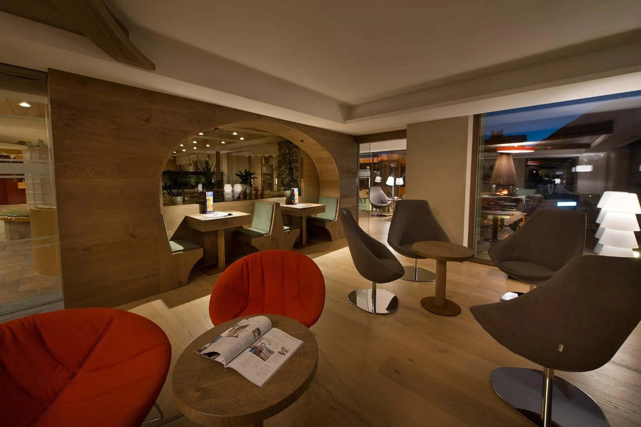 Lounge or bar in Hotel Baita Montana