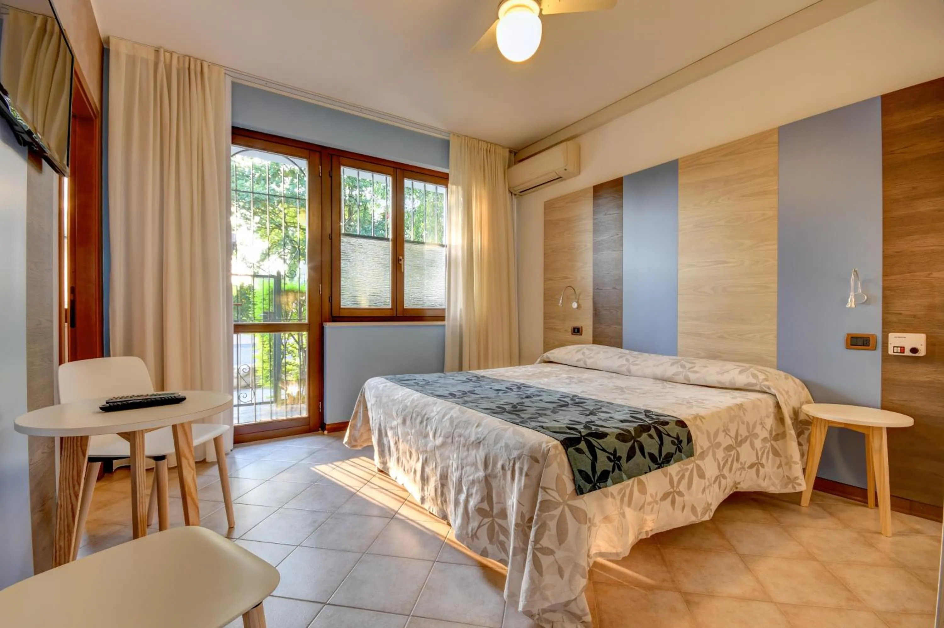 Bedroom, Bed in Apparthotel San Sivino