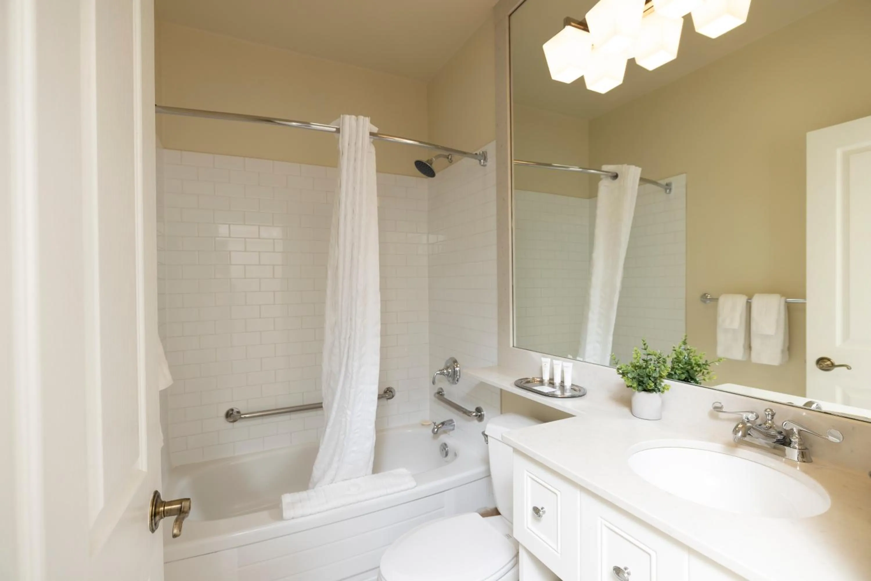 Shower in Windermere House