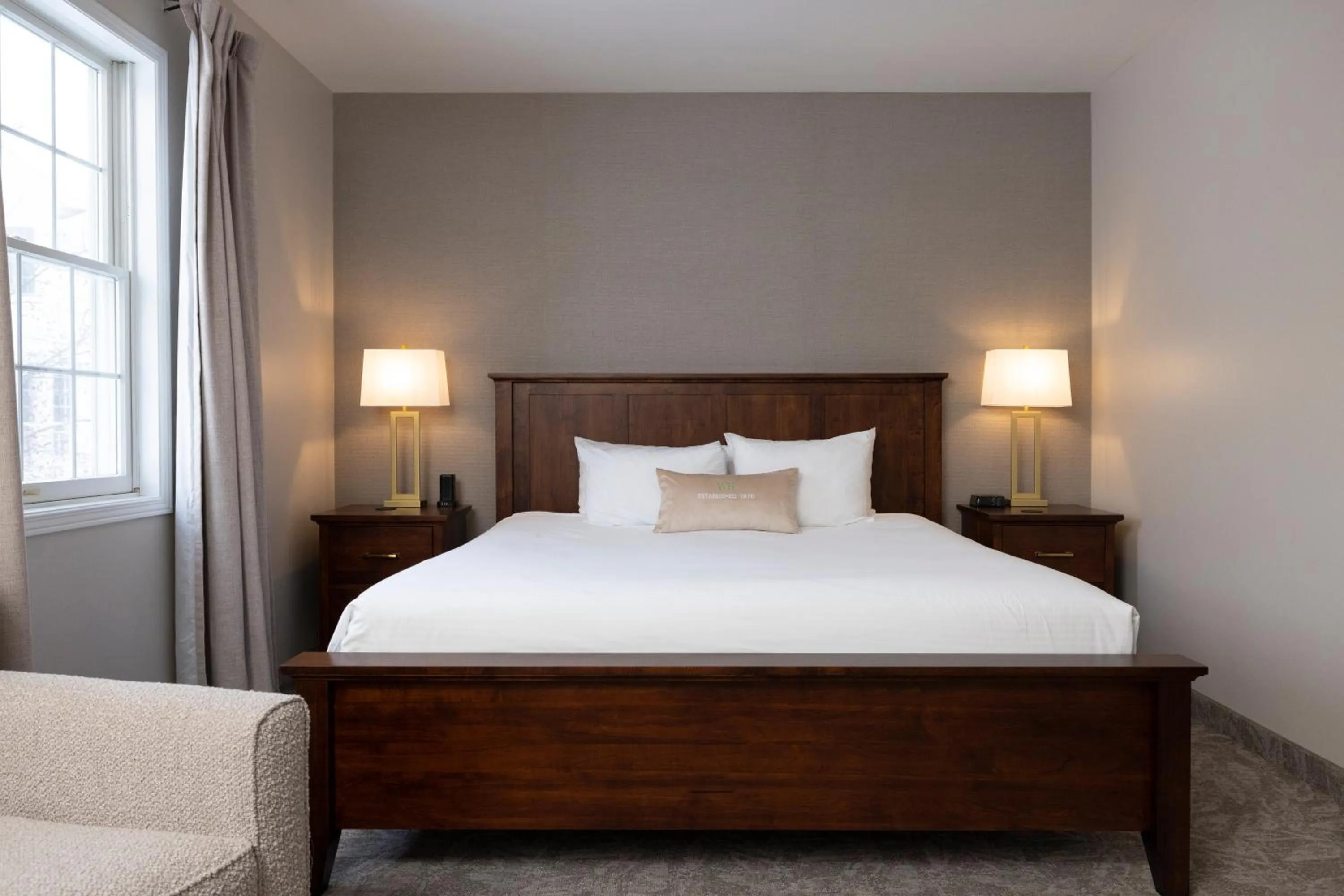 Guests, Bed in Windermere House