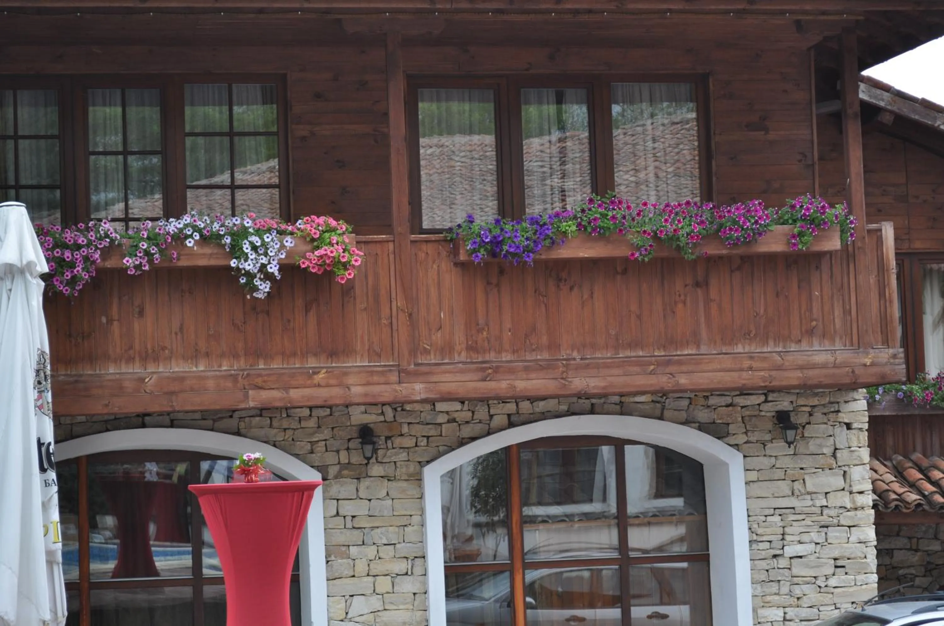 Facade/entrance in Hotel Izvora - Garden Retreat