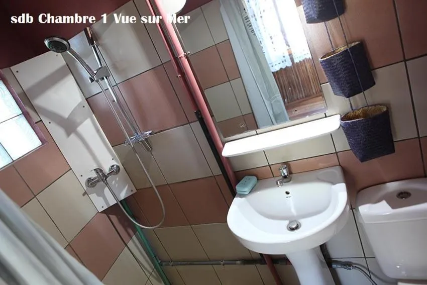 Bathroom in Chez Yolande