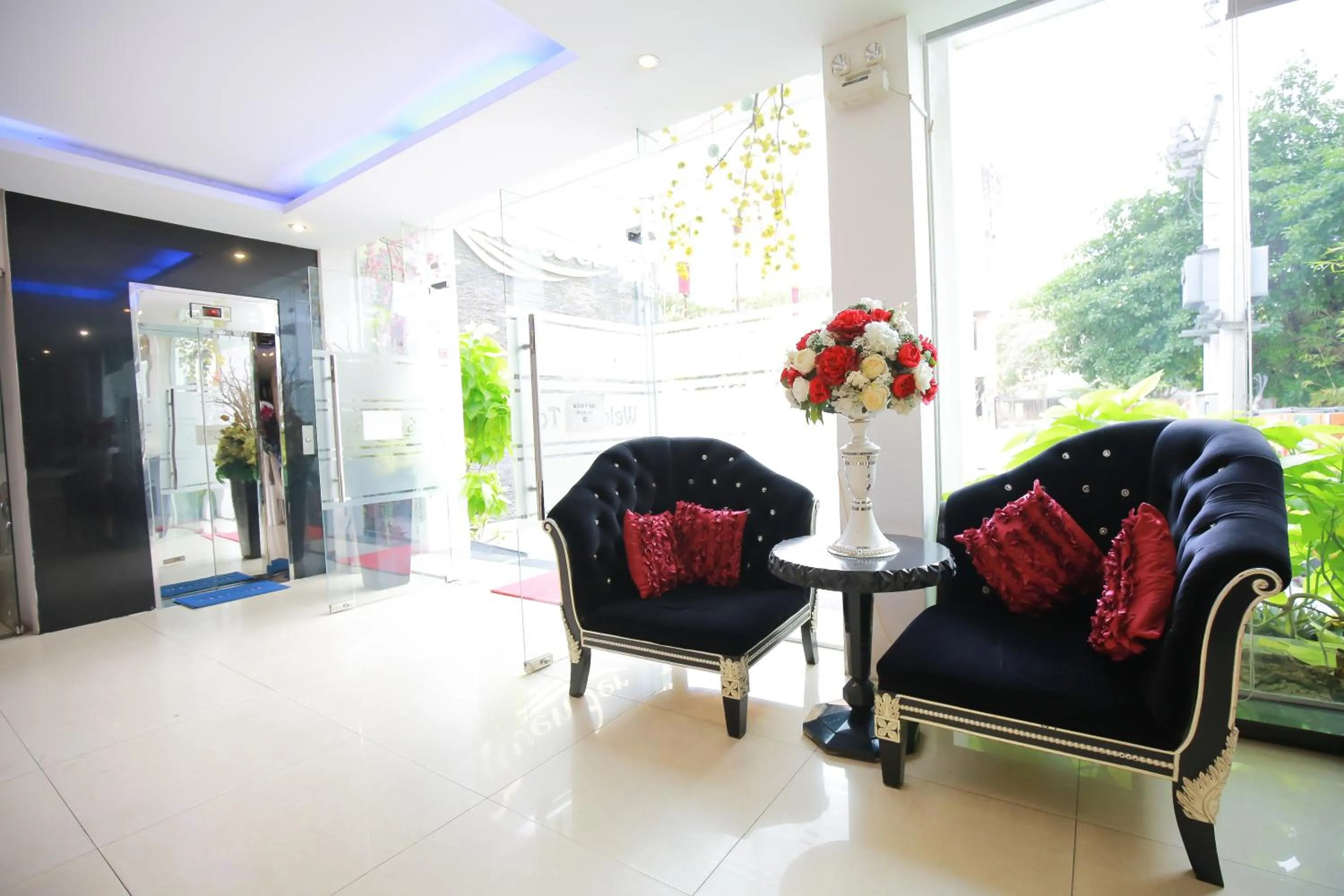 Living room in Lavender Hotel