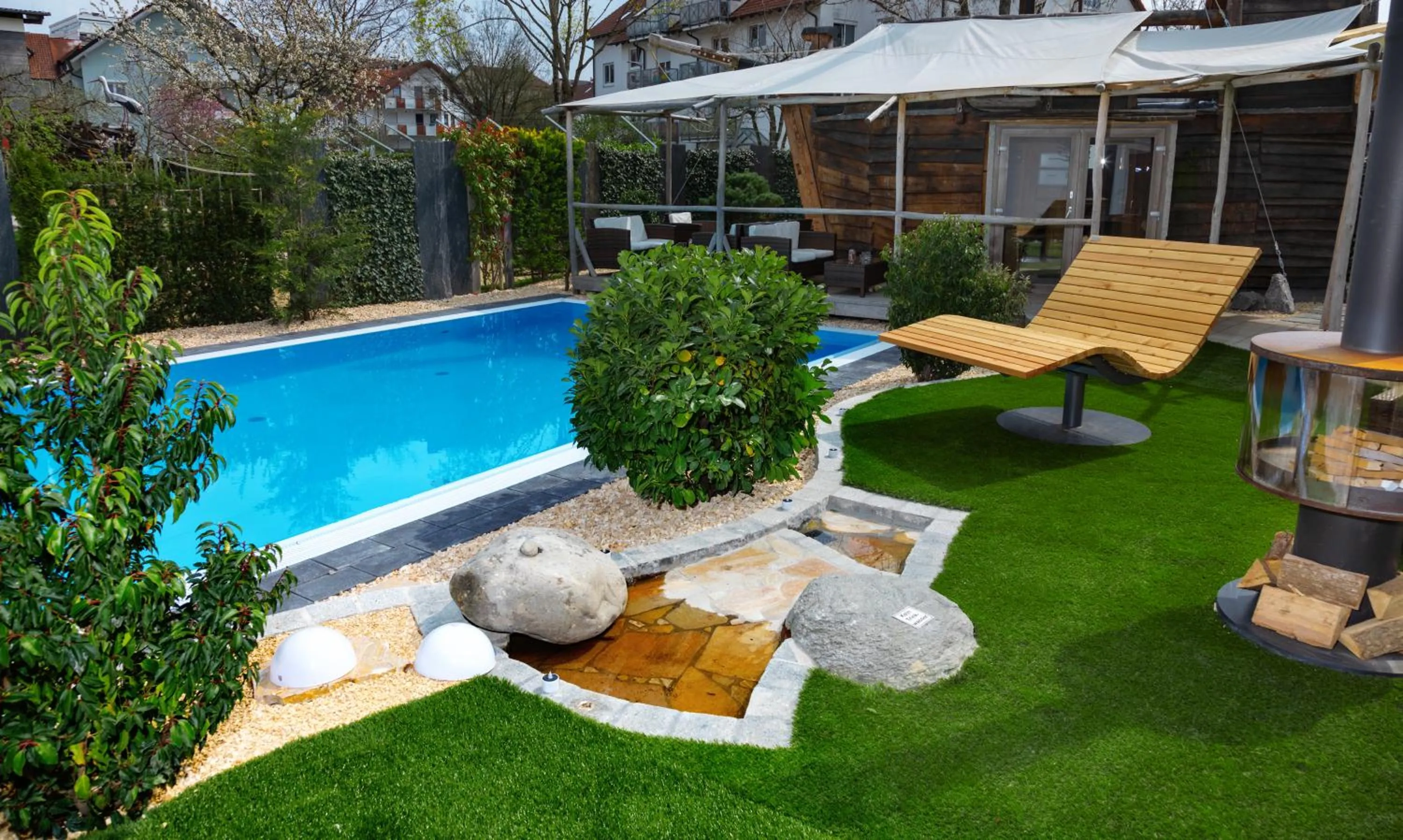 Swimming pool in Bodensee Hotel Storchen