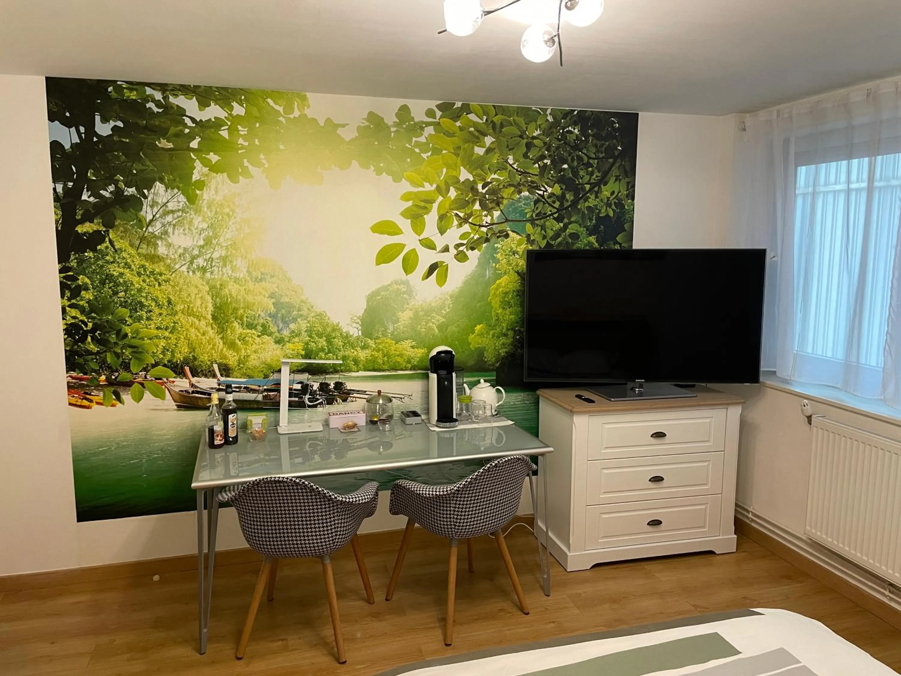 TV and multimedia in Chambre d'hôtes Au Coeur De NancyB&B proche gare de Nancy