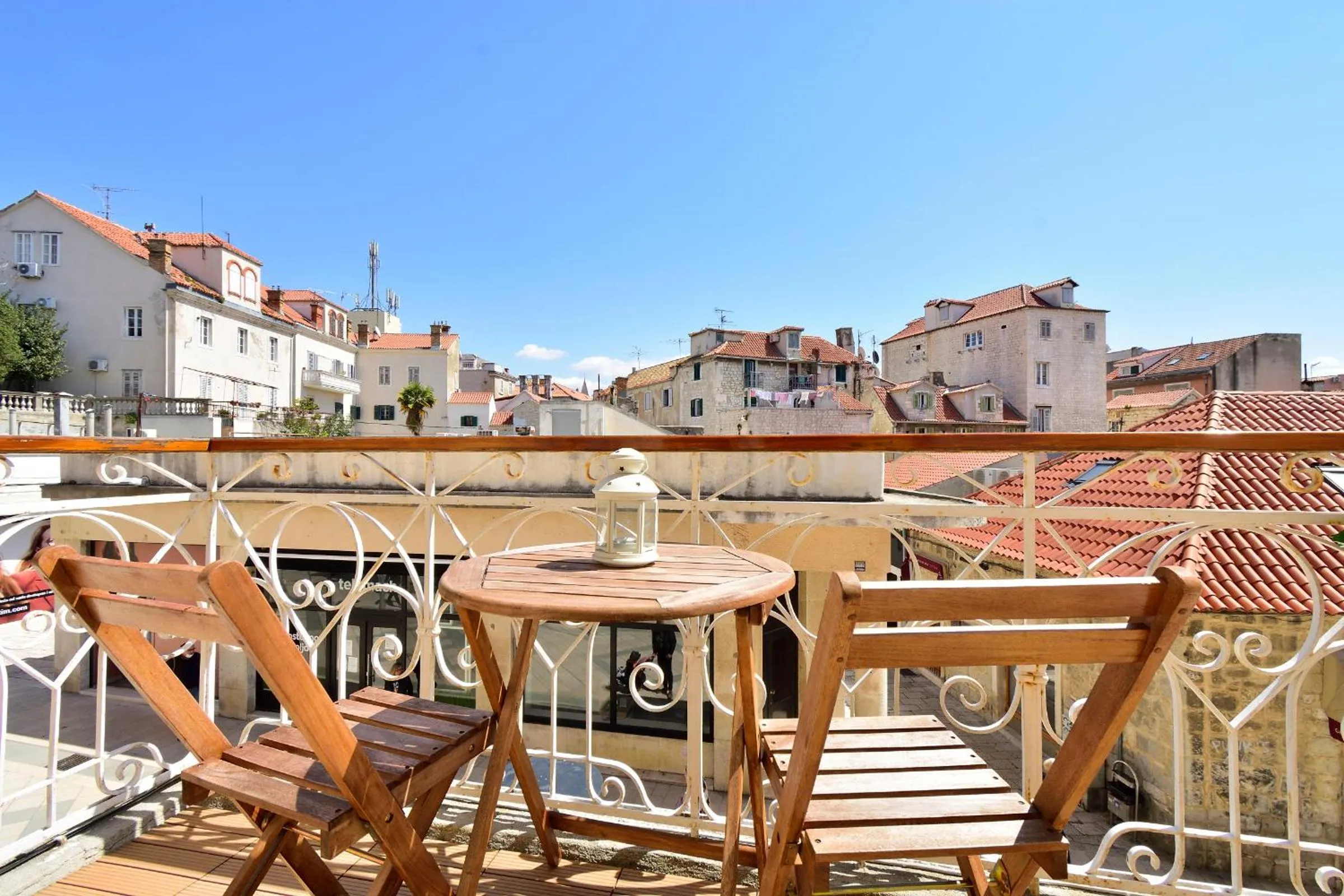 Marmontova Luxury Rooms