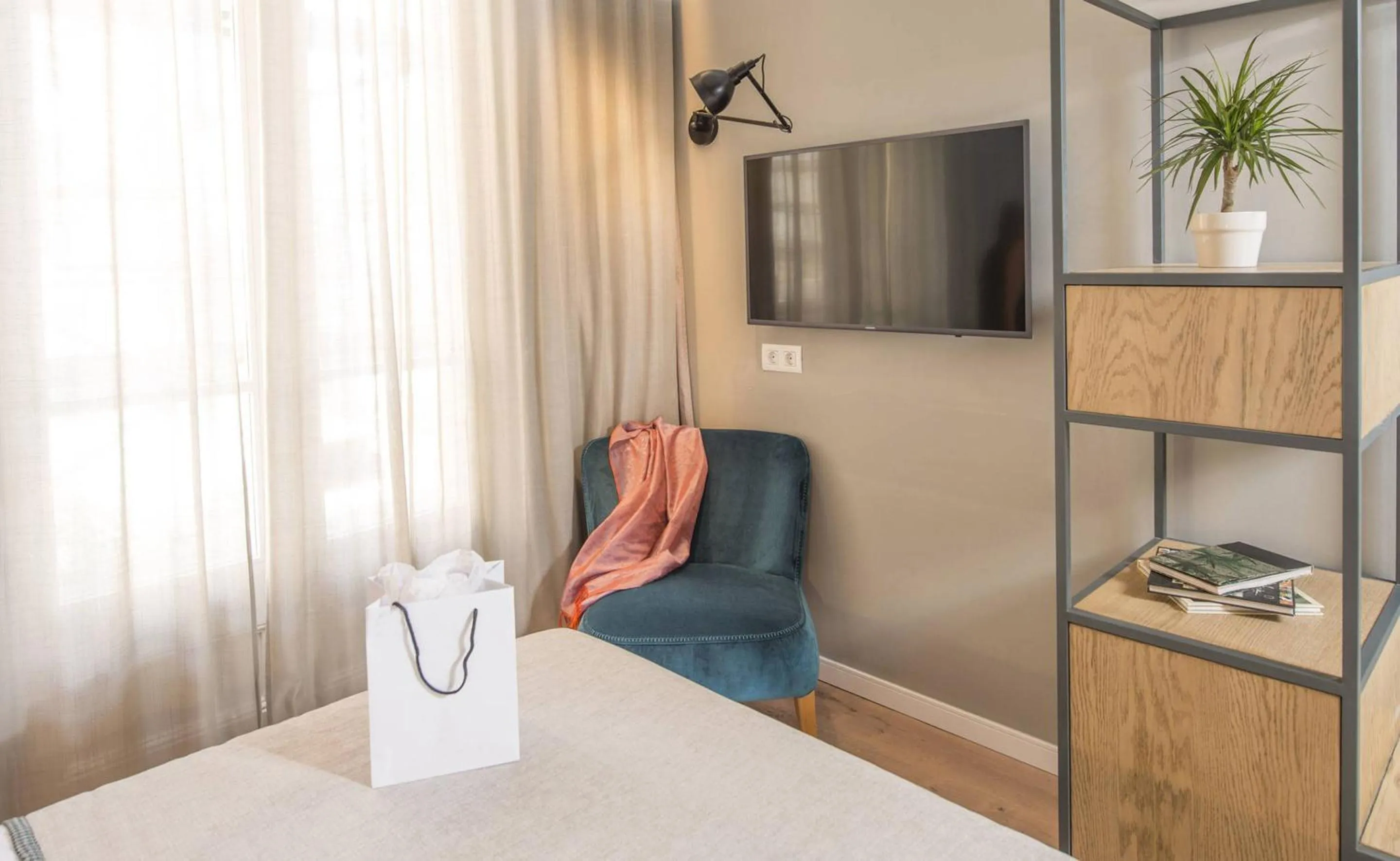 TV and multimedia, Bed in Mosaic by Ona