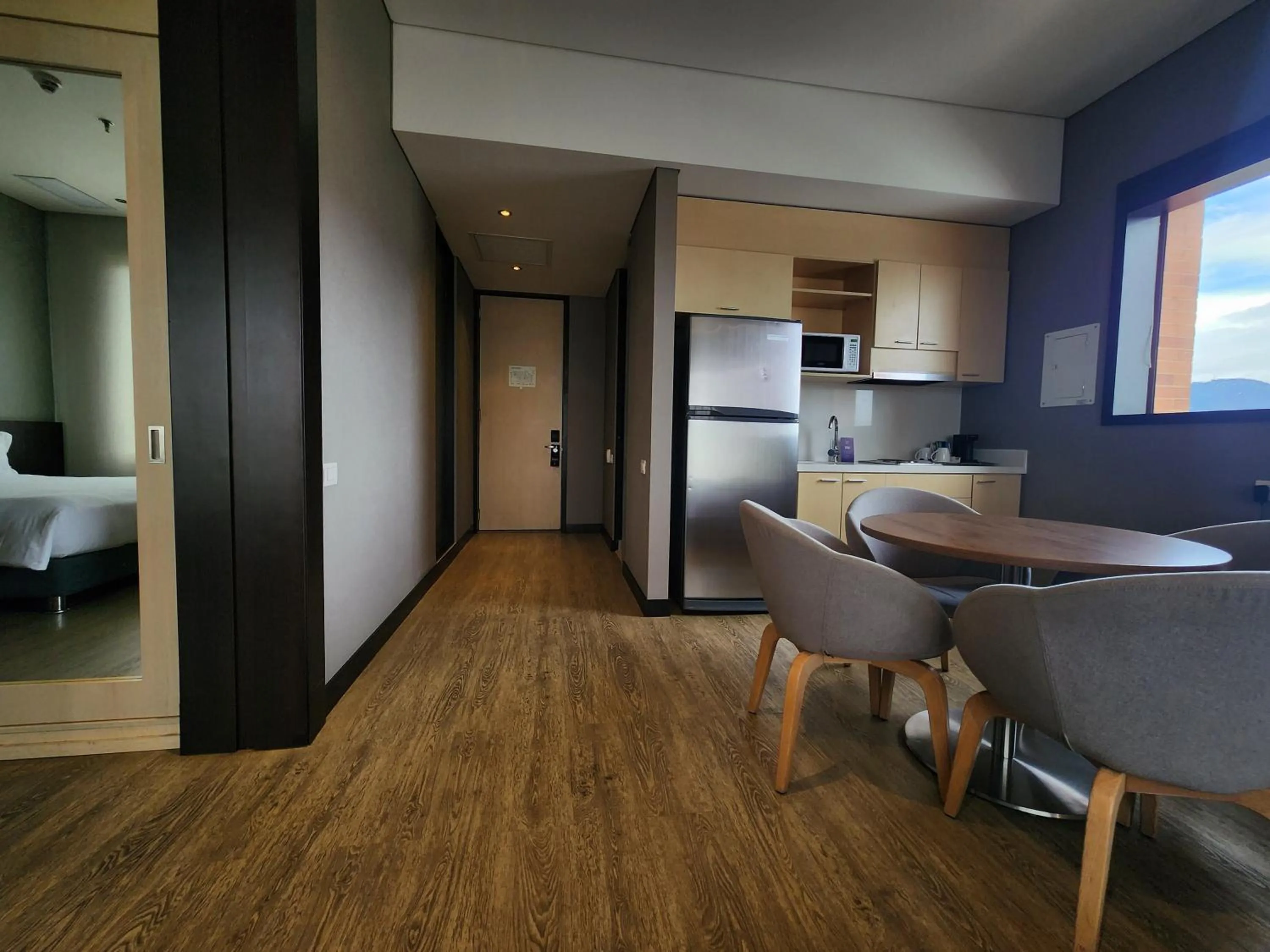 Dining area in Hilton DoubleTree Bogotá Salitre AR