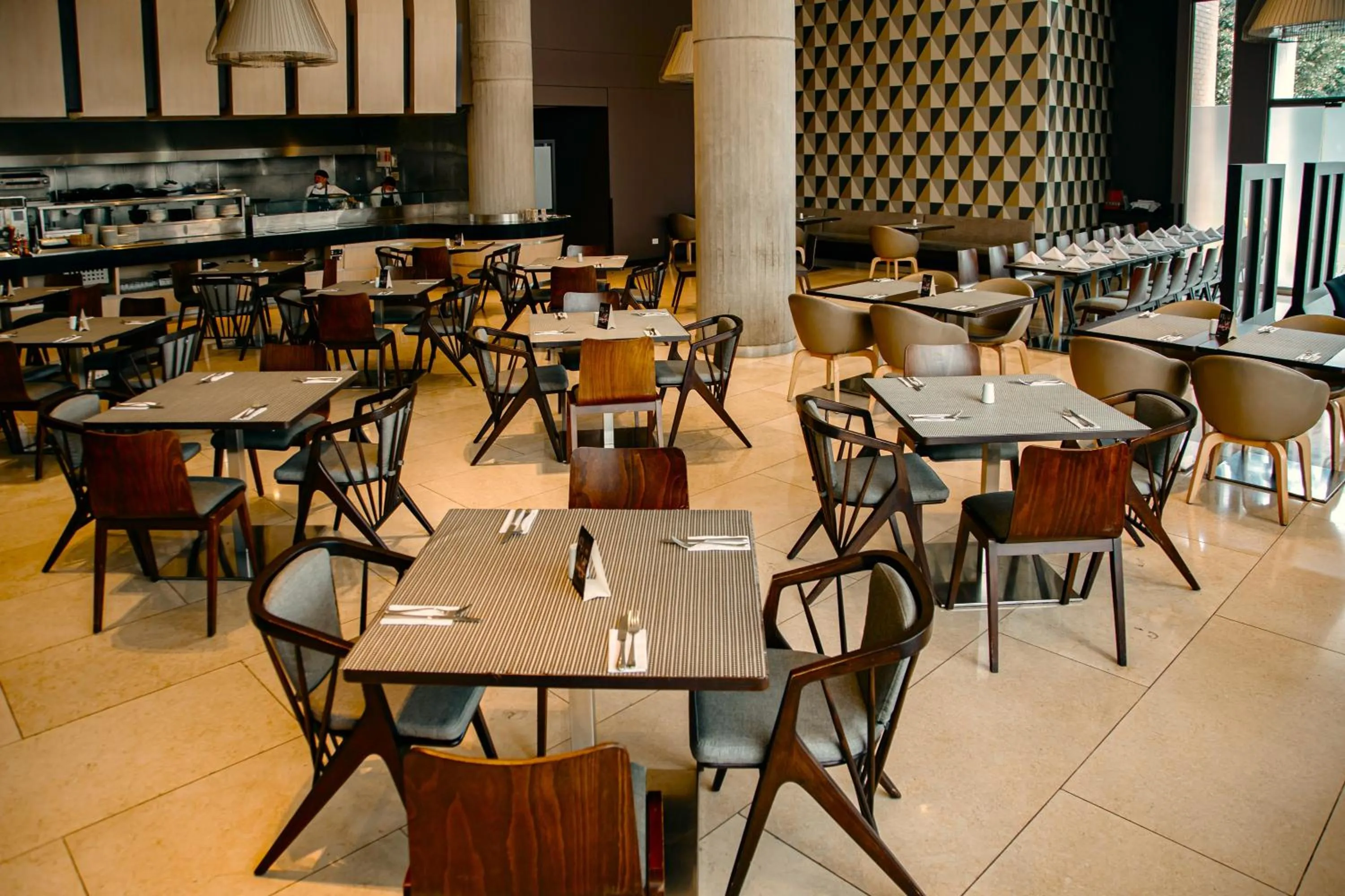 Restaurant/places to eat in Hilton DoubleTree Bogotá Salitre AR