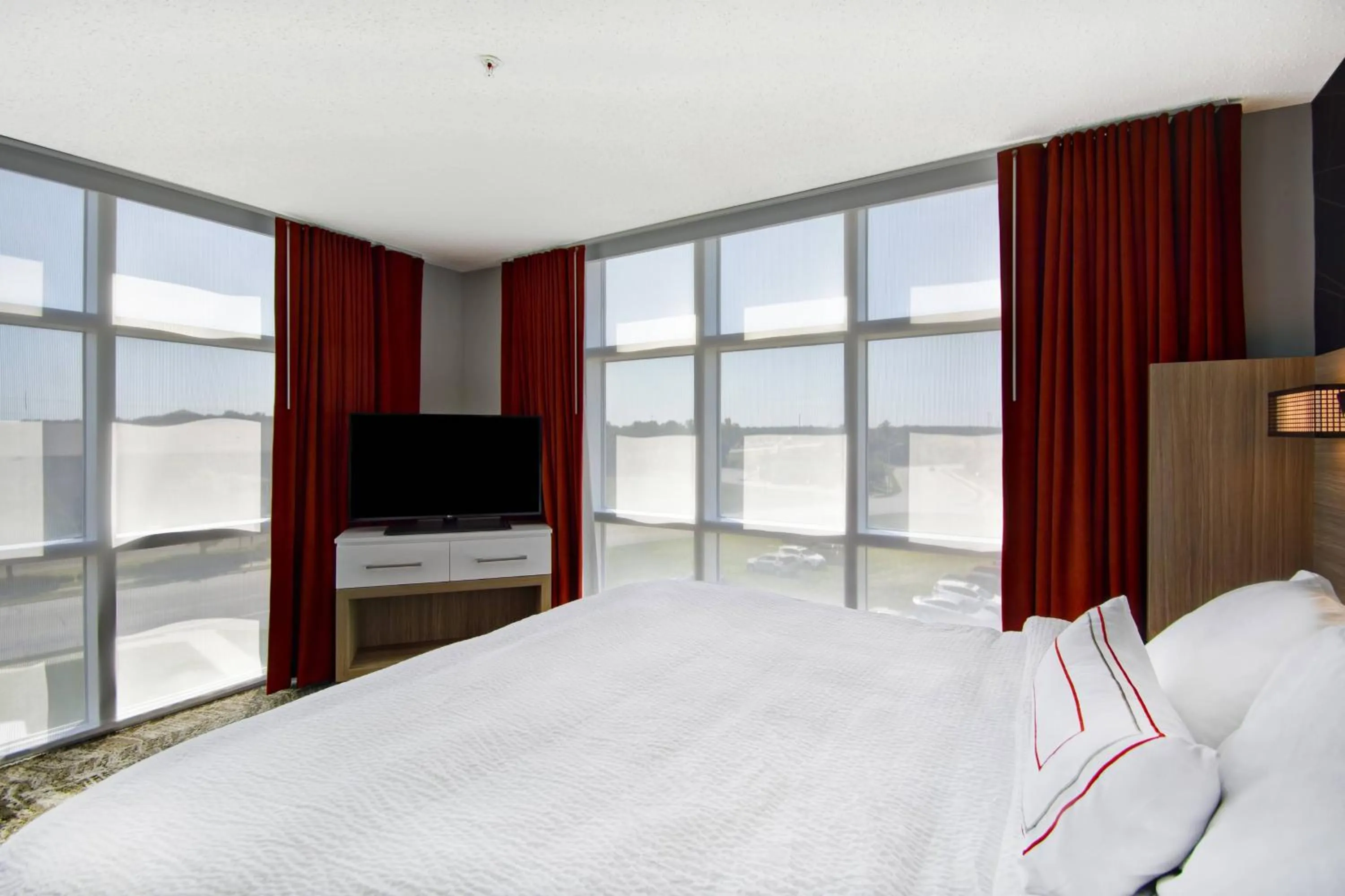 Photo of the whole room, Bed in SpringHill Suites by Marriott Indianapolis Airport/Plainfield