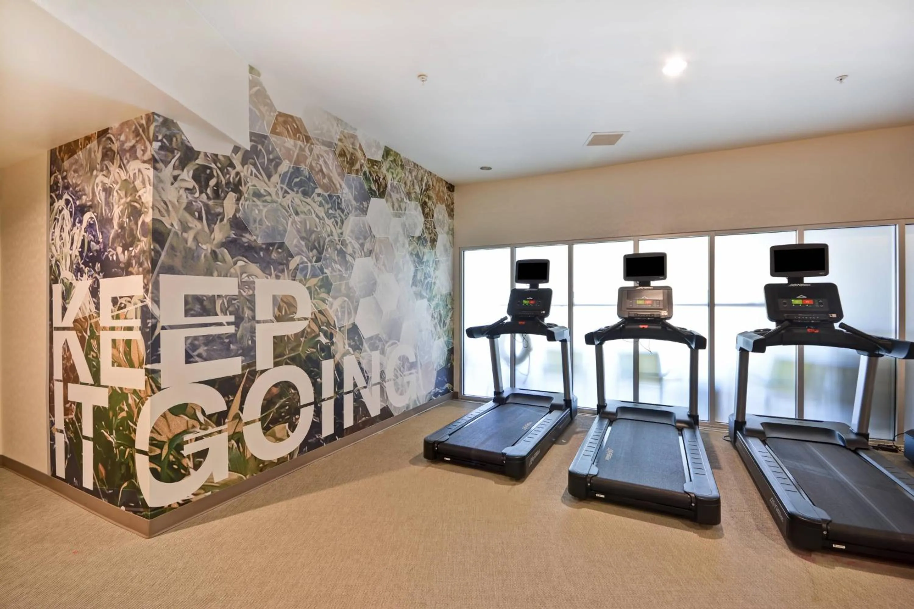 Fitness centre/facilities in SpringHill Suites by Marriott Indianapolis Airport/Plainfield