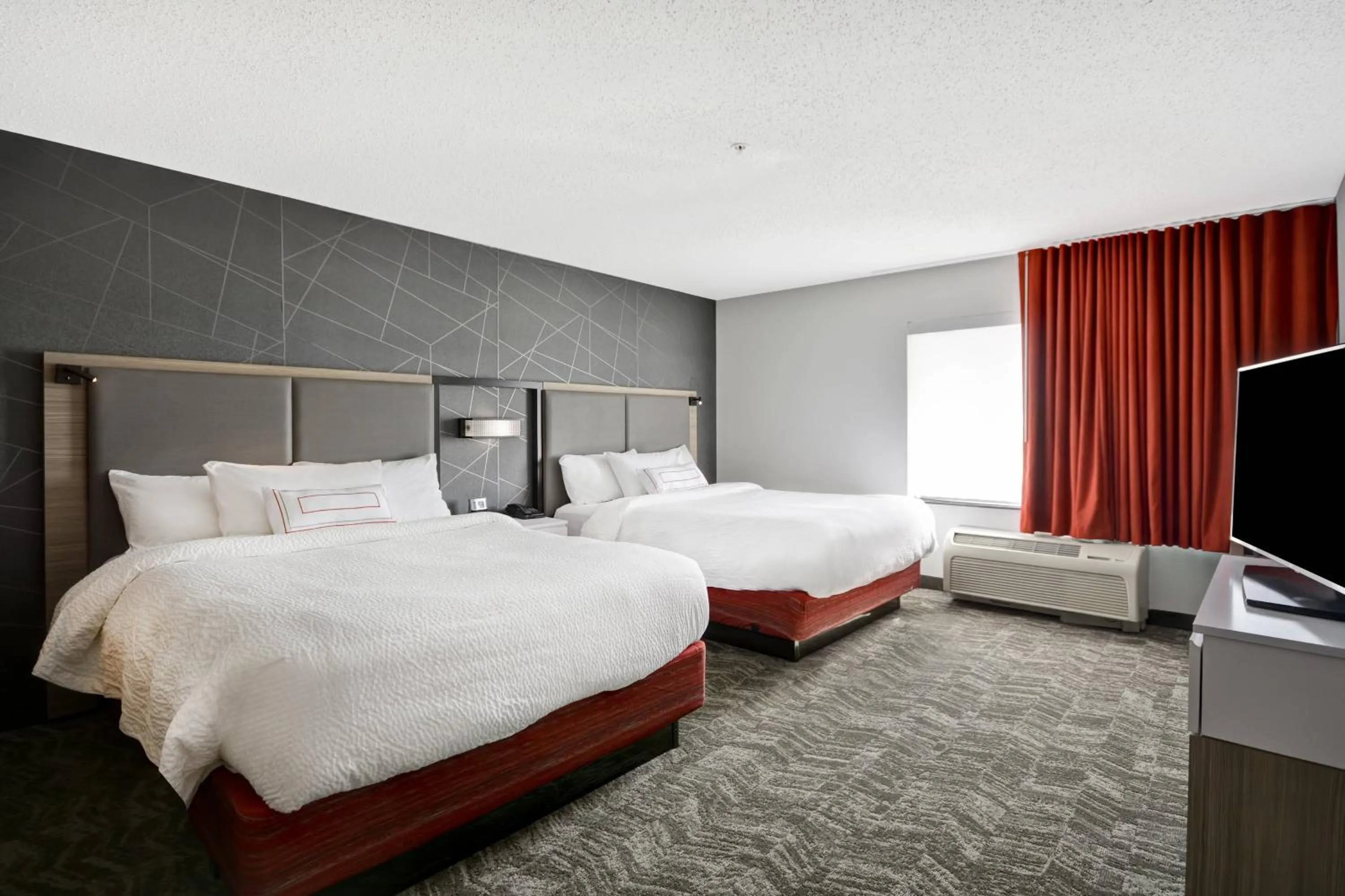 Photo of the whole room, Bed in SpringHill Suites by Marriott Indianapolis Airport/Plainfield