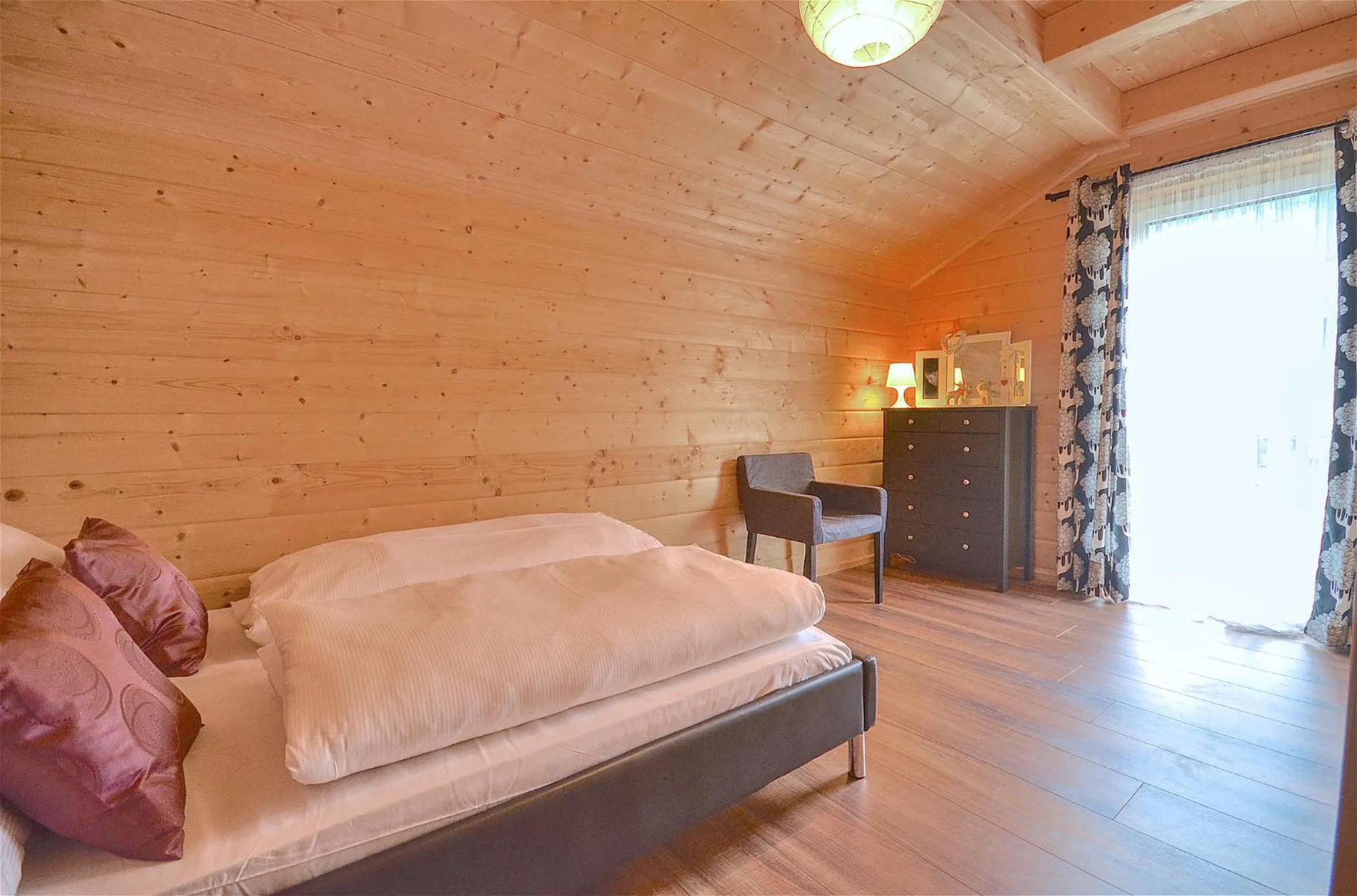 Bedroom, Bed in Chalet Seven - by Alpen Apartments