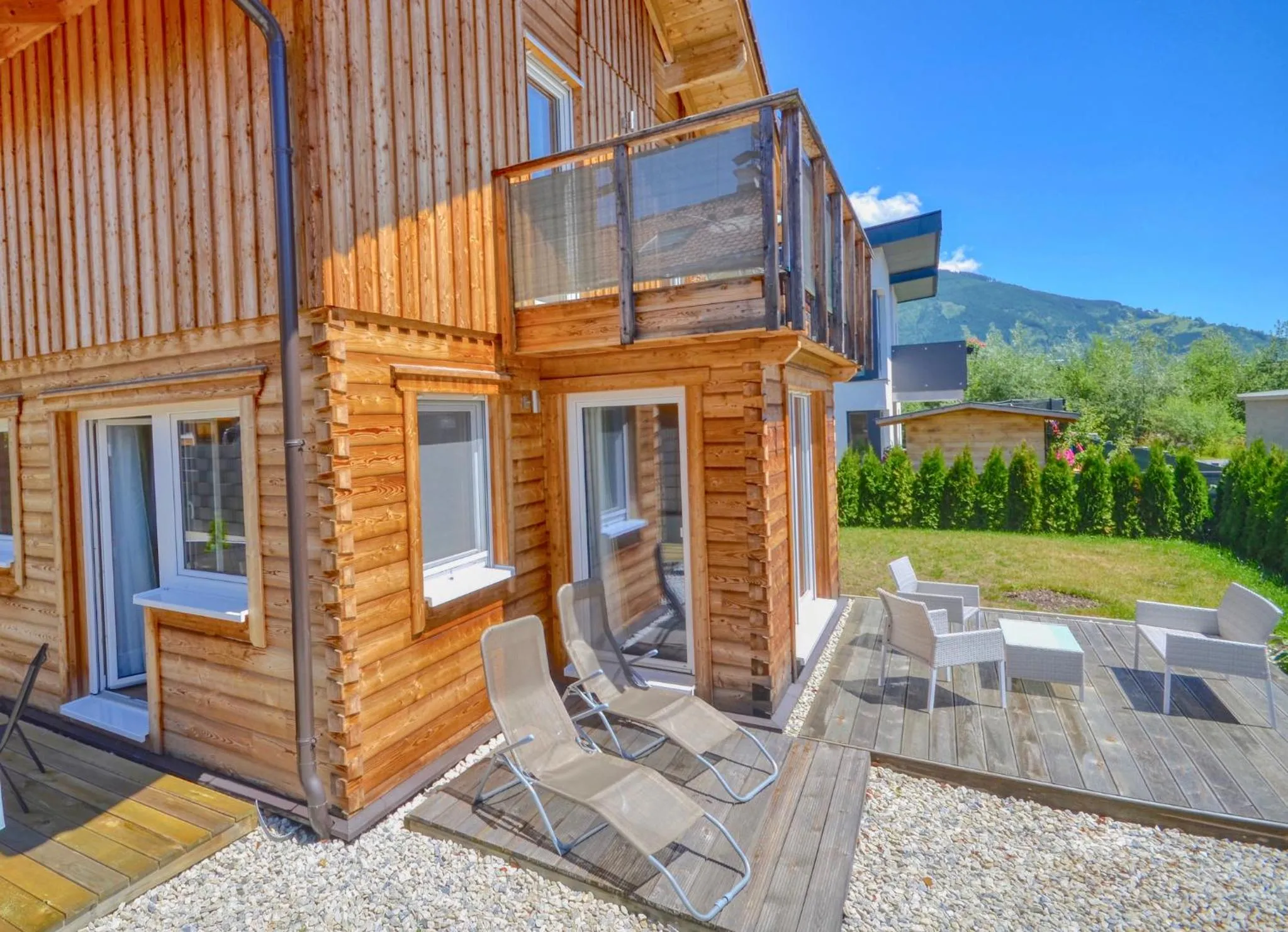 Garden in Chalet Seven - by Alpen Apartments