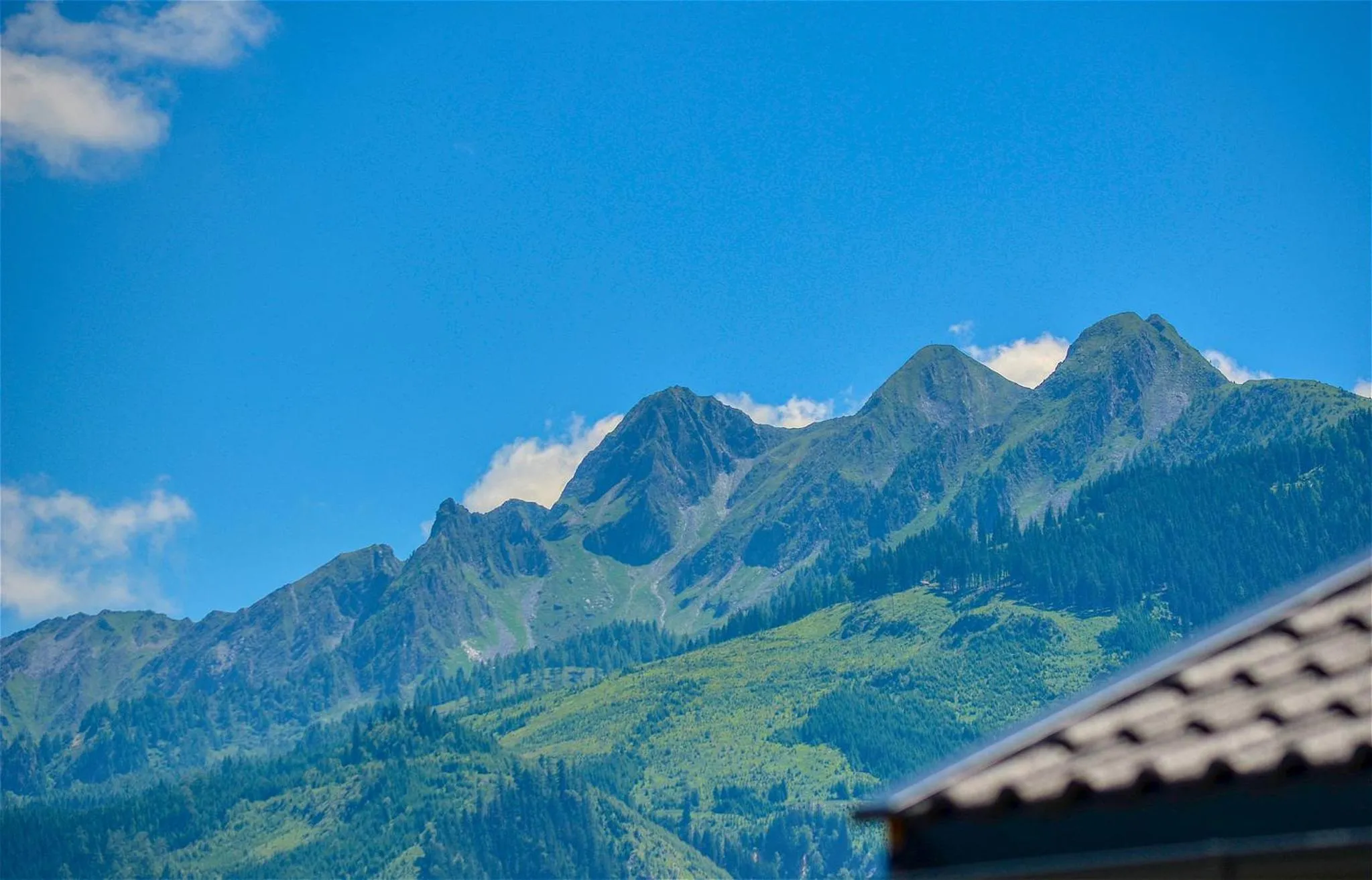 Mountain view in Chalet Seven - by Alpen Apartments