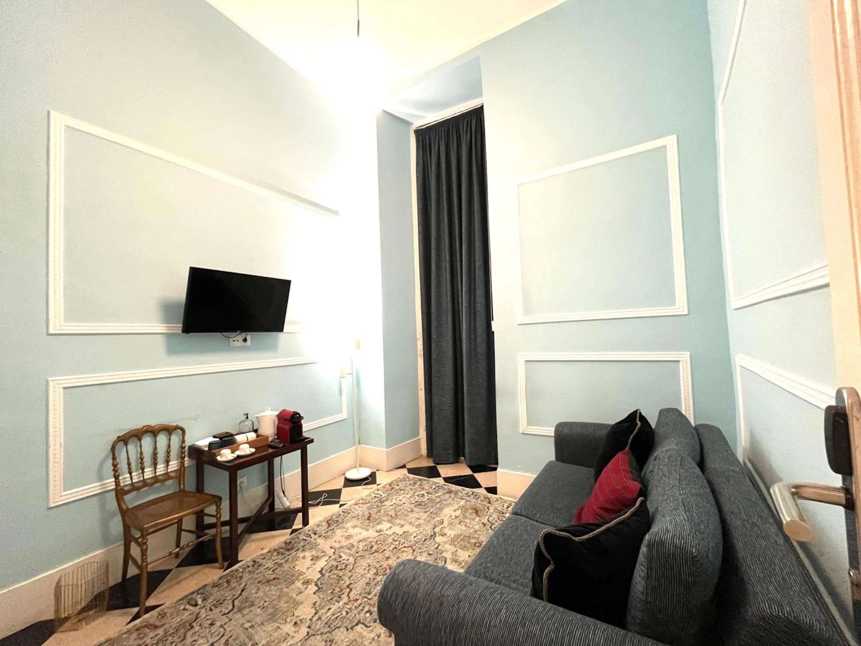 Living room in 1869 Príncipe Real House