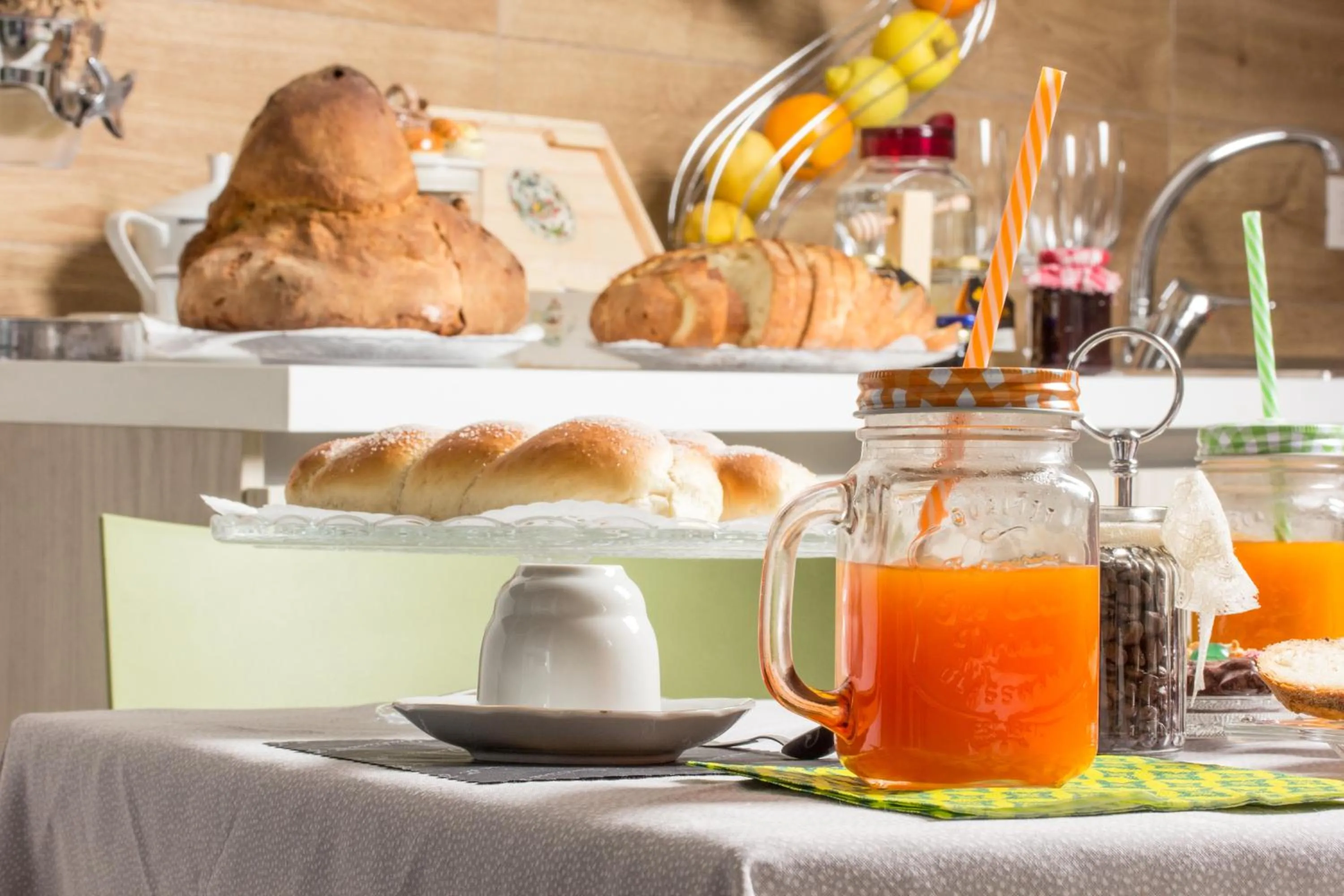 Italian breakfast in Quarto Latino B&B