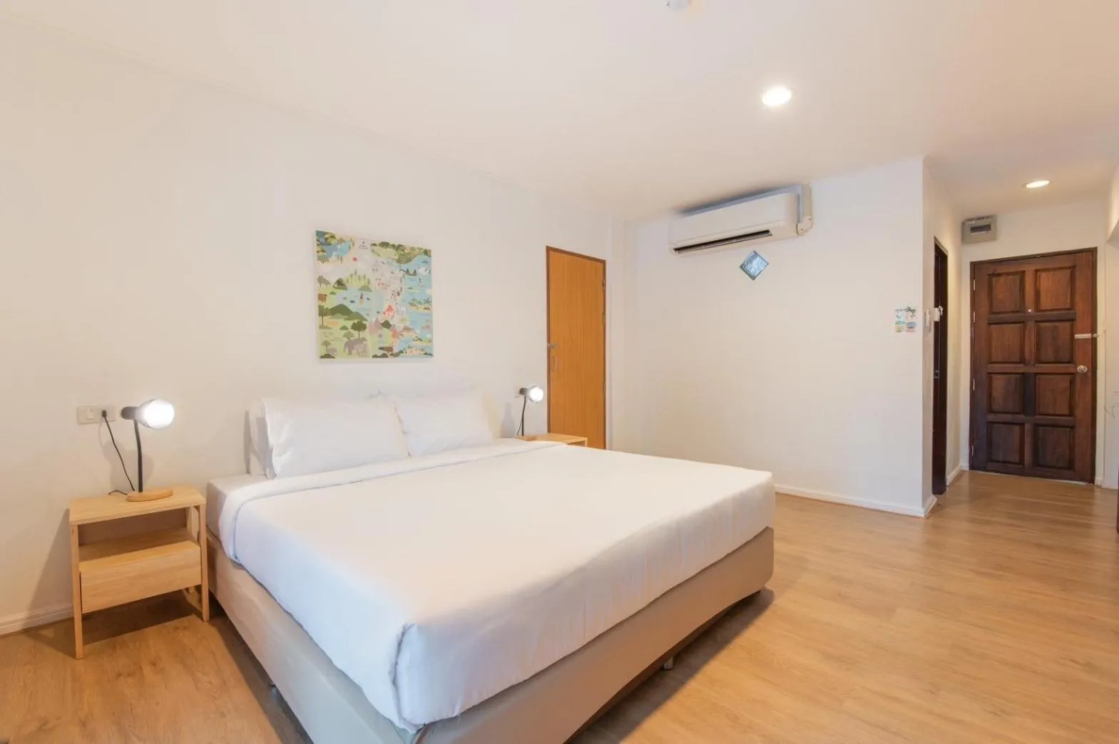 Bed in Dolphin Bay Beach Resort