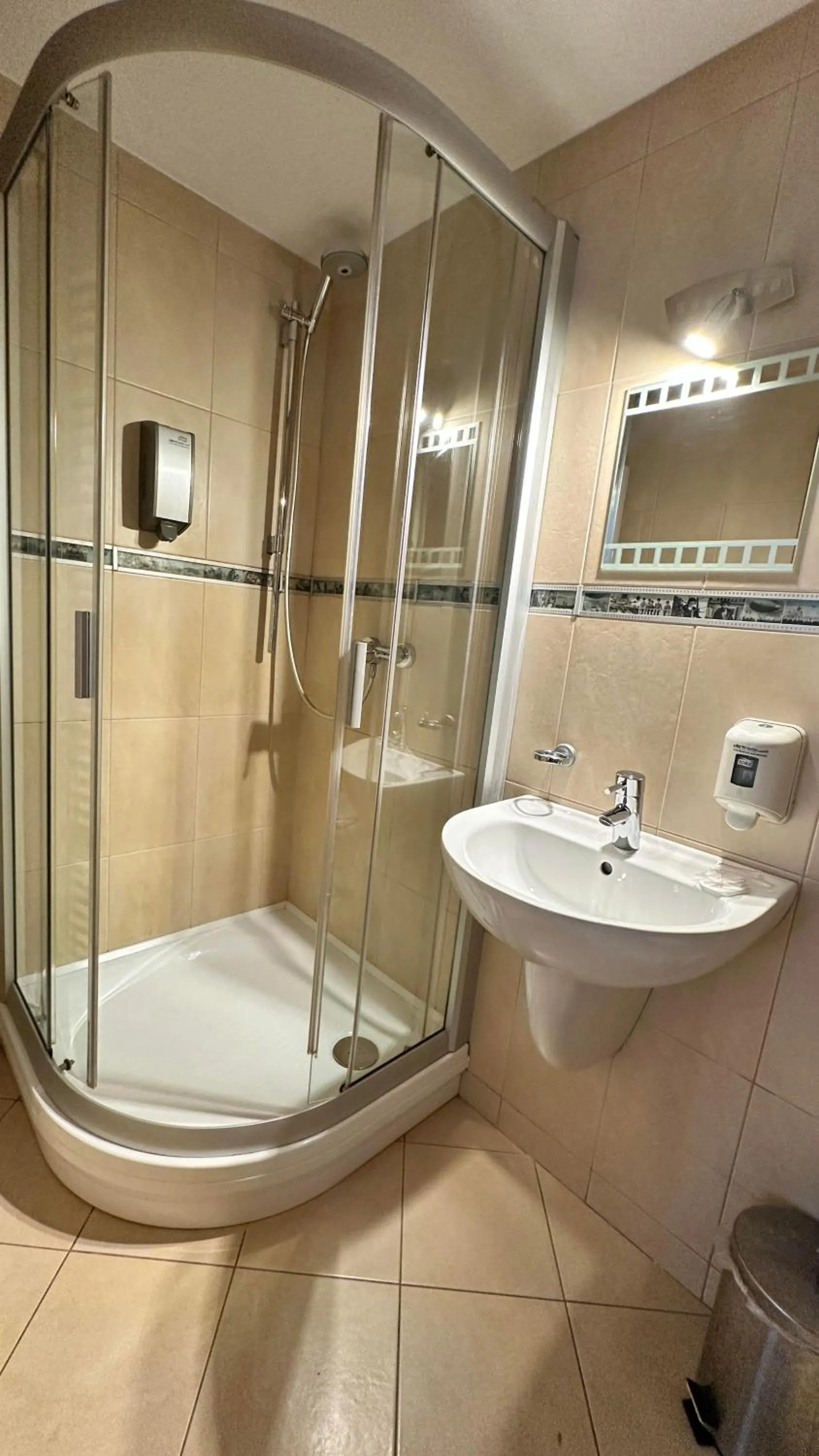 Bathroom in Hotel Muza