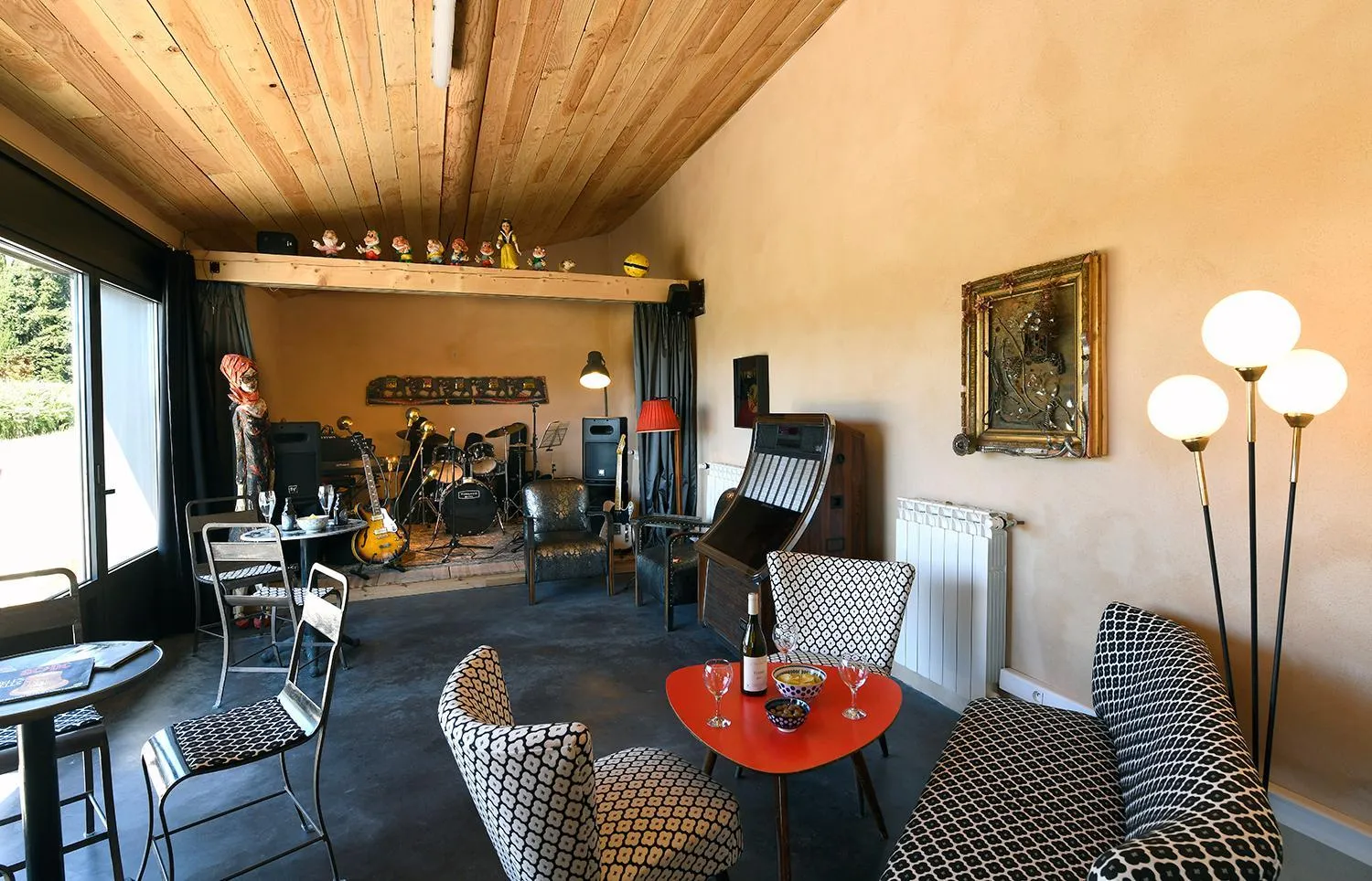 Lounge or bar in Mas des Olives