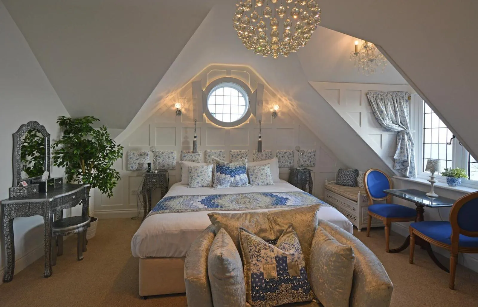 Bedroom in Haven Hall Hotel