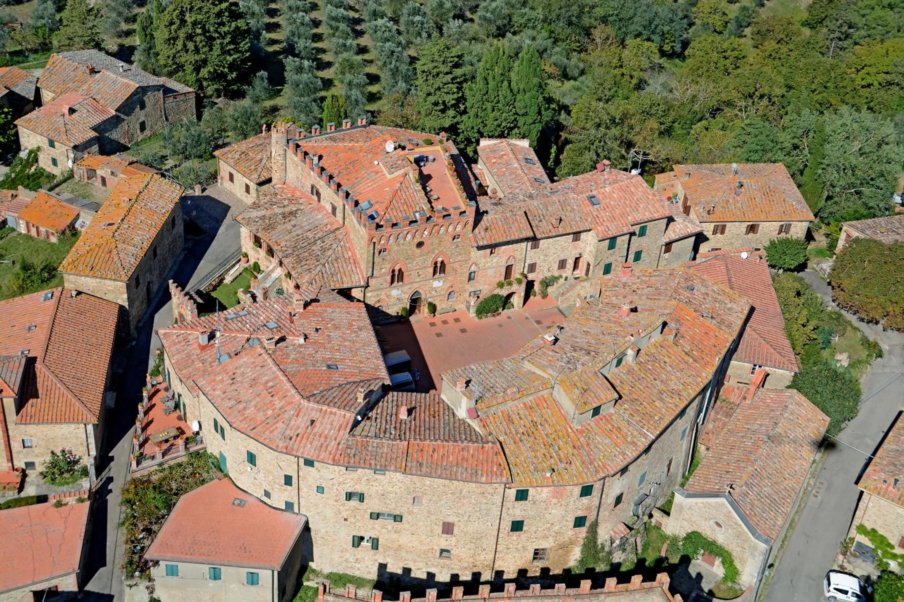 Bird's eye view in Castelletto di Montebenichi