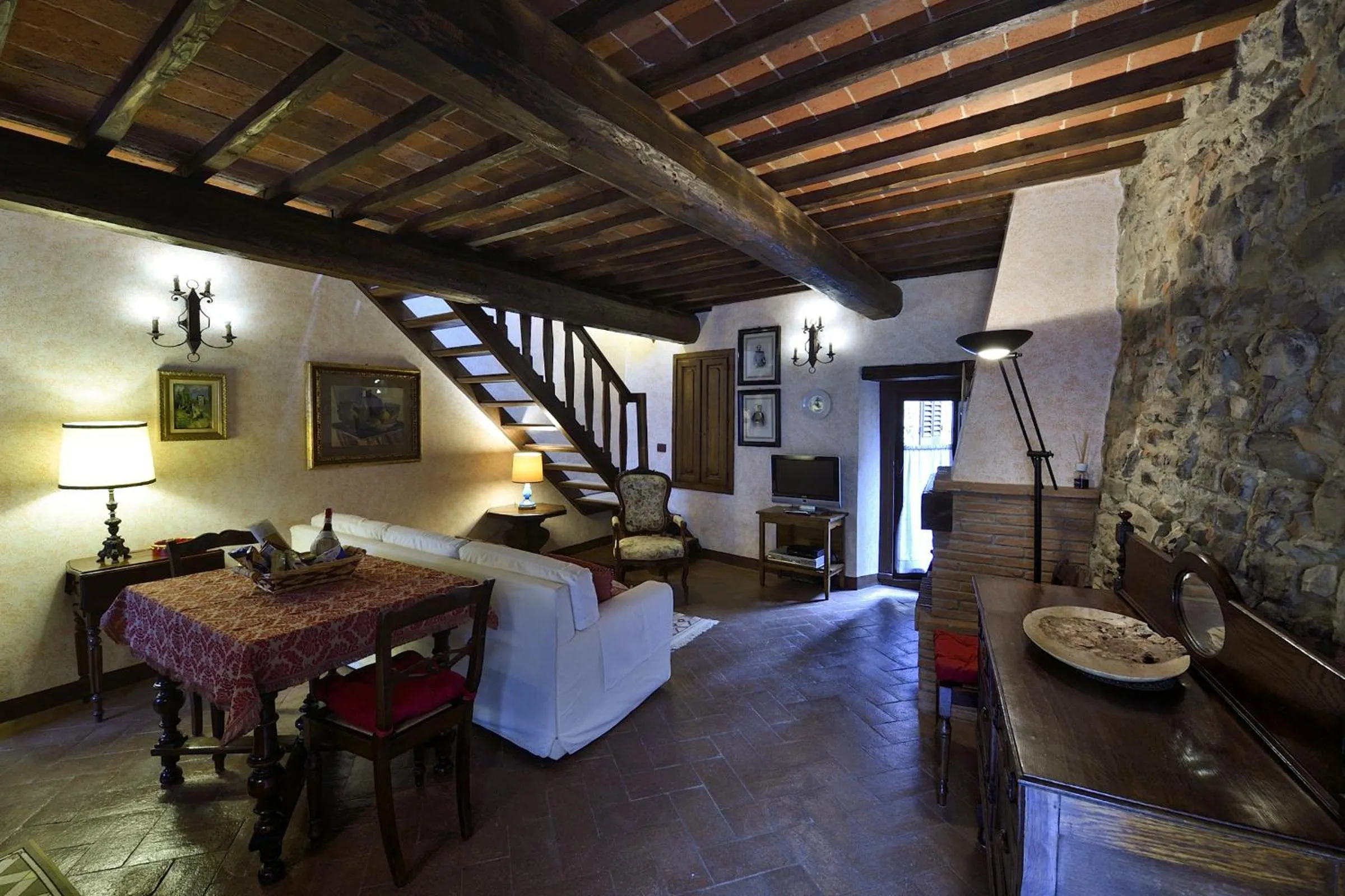 Living room in Castelletto di Montebenichi