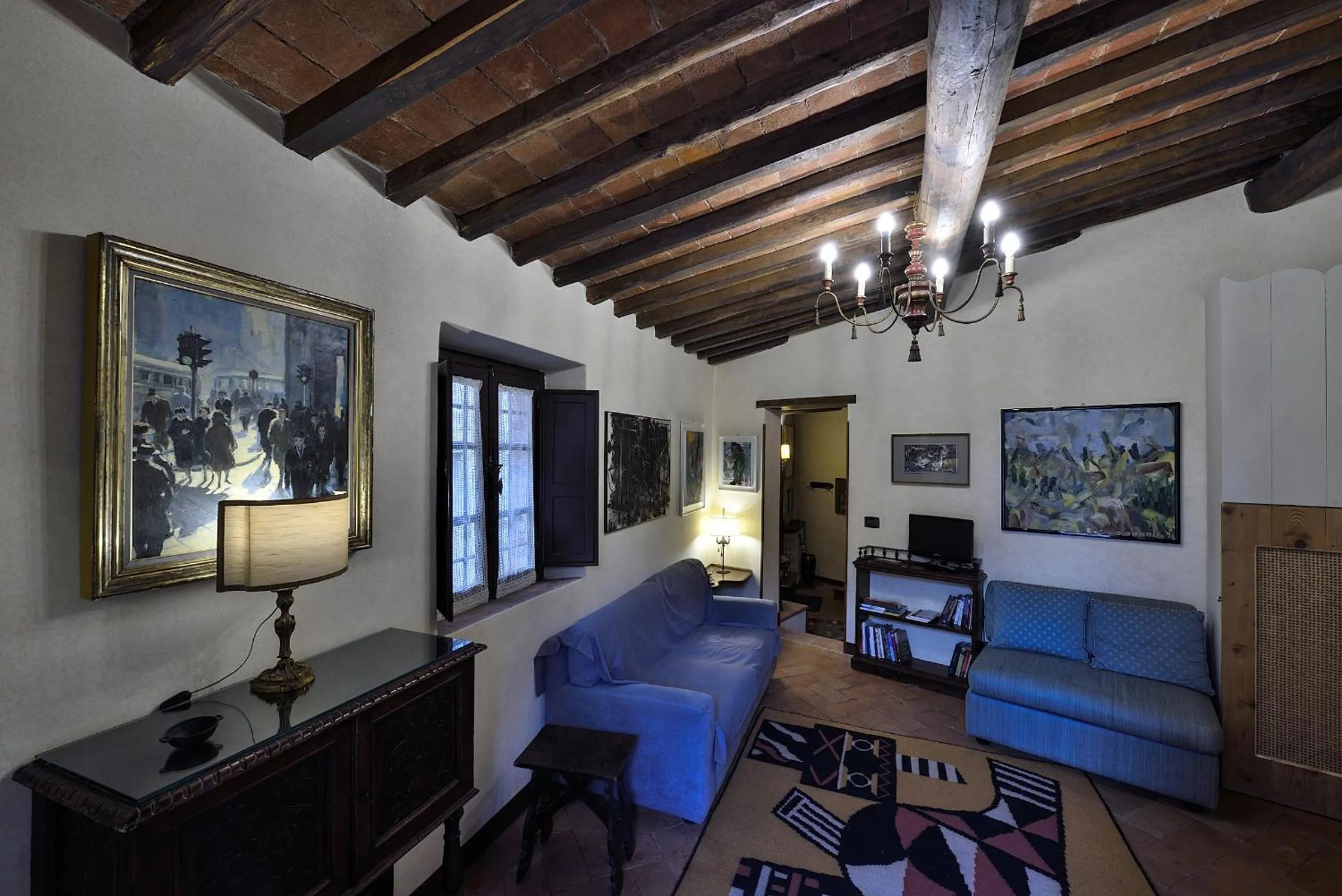 Living room, Bed in Castelletto di Montebenichi