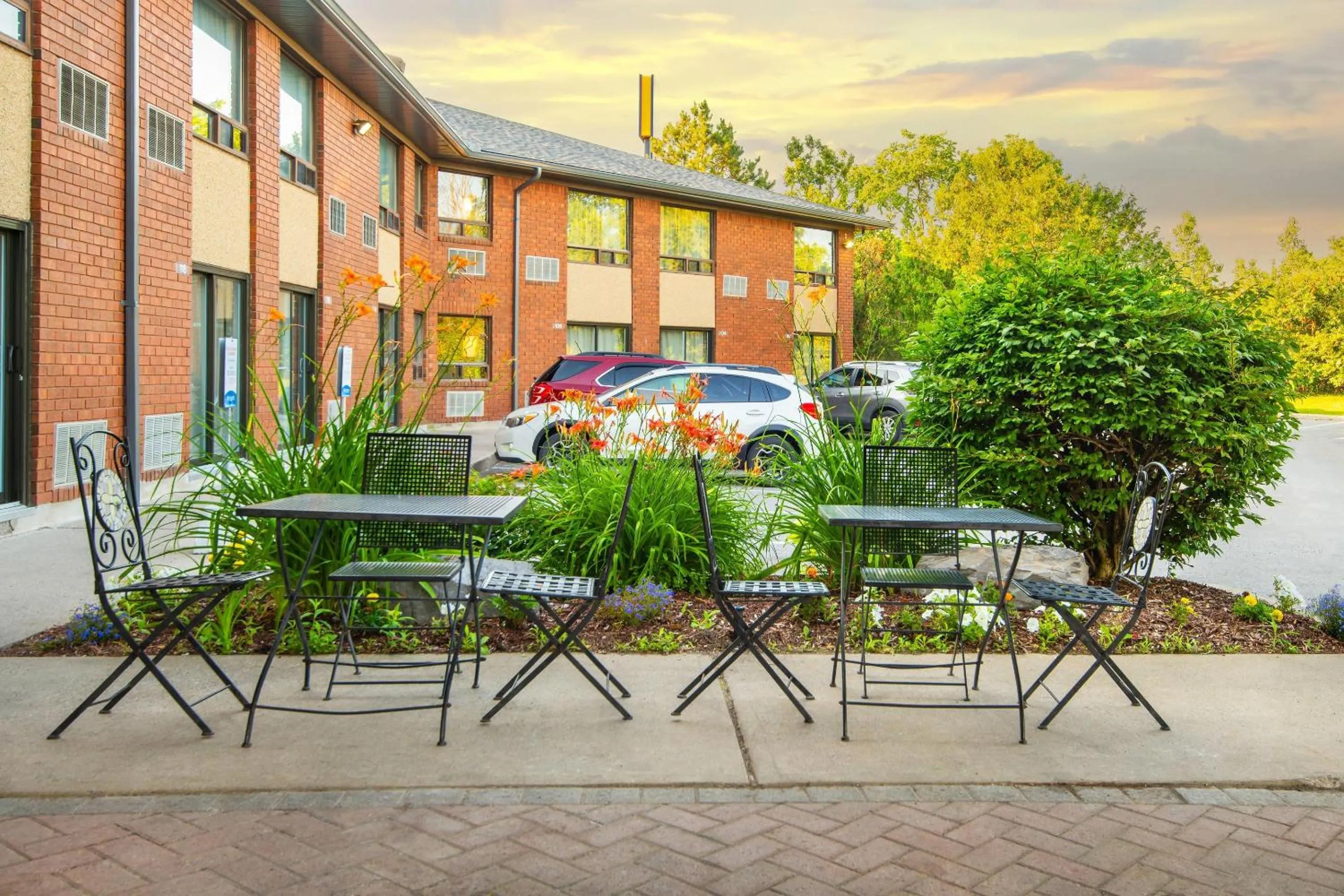 Other in Comfort Inn Hwy 401