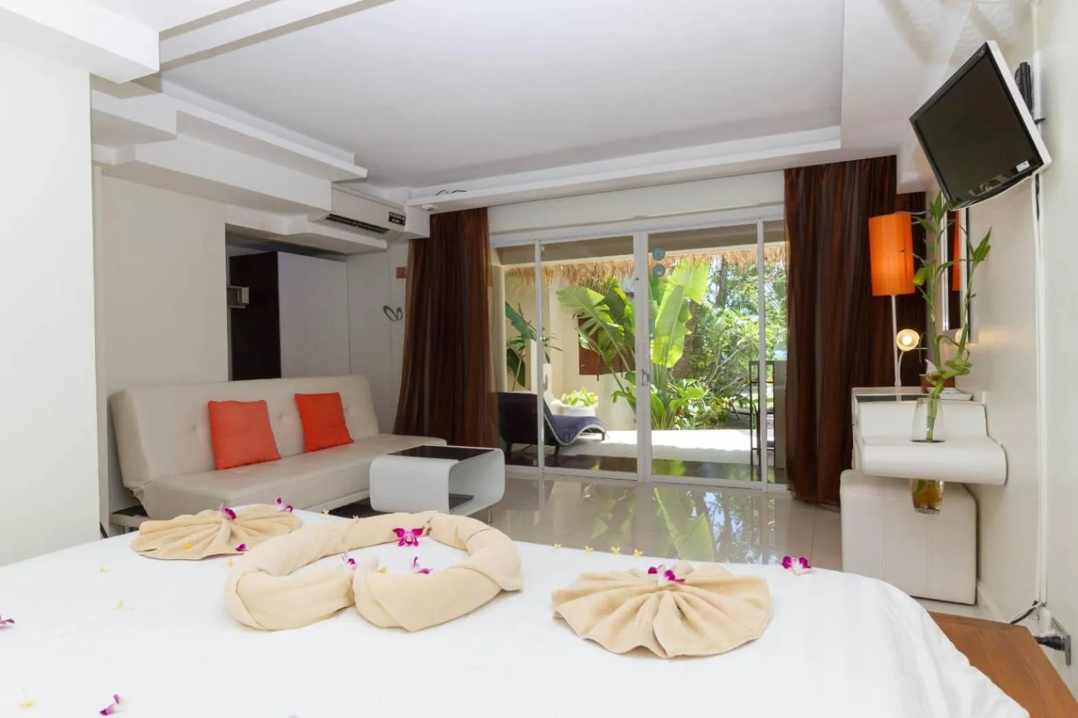 Bed in Mama Beach Residence - Adults Only