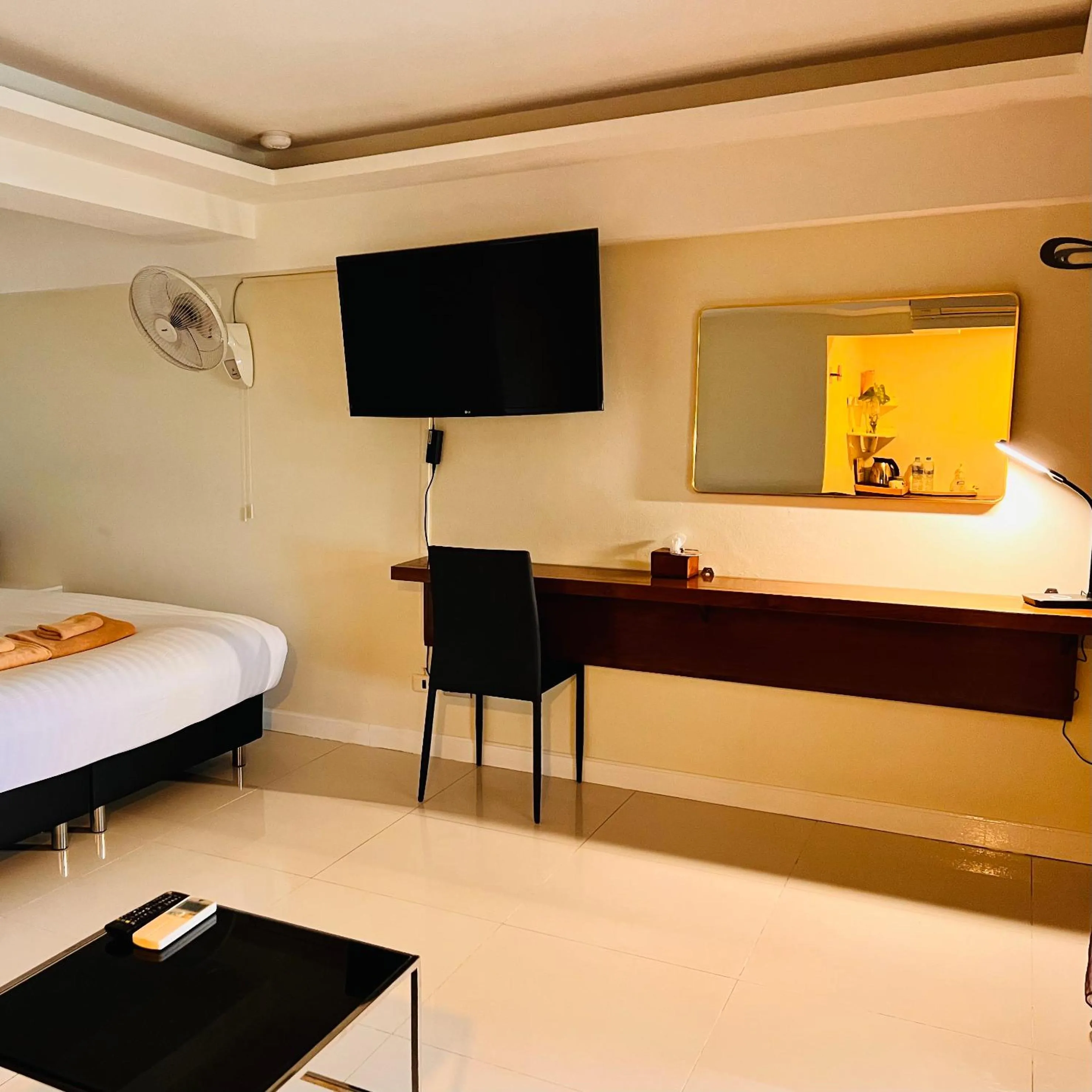 TV and multimedia, Bed in Mama Beach Residence - Adults Only