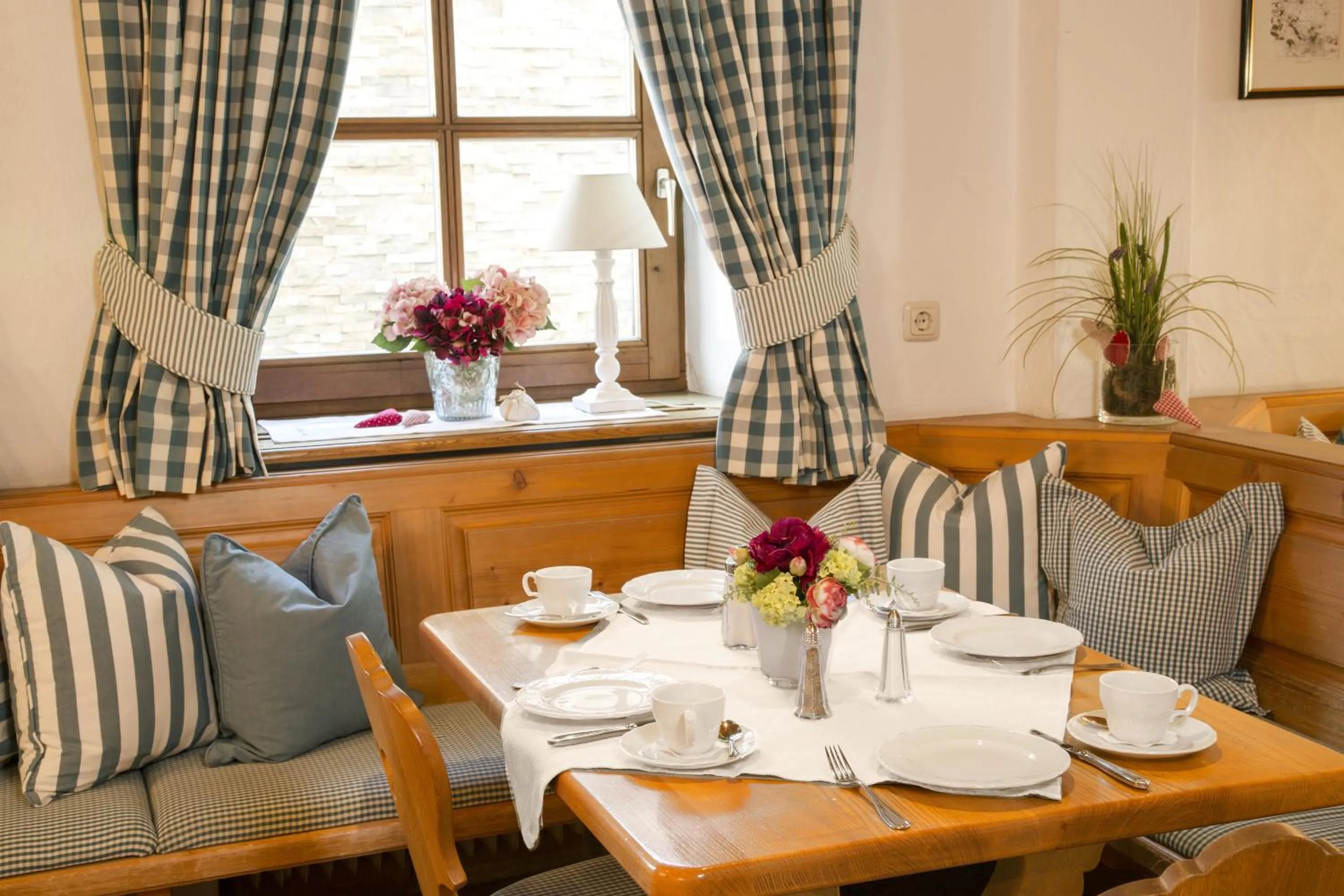 Restaurant/places to eat in Hotel Obermaier