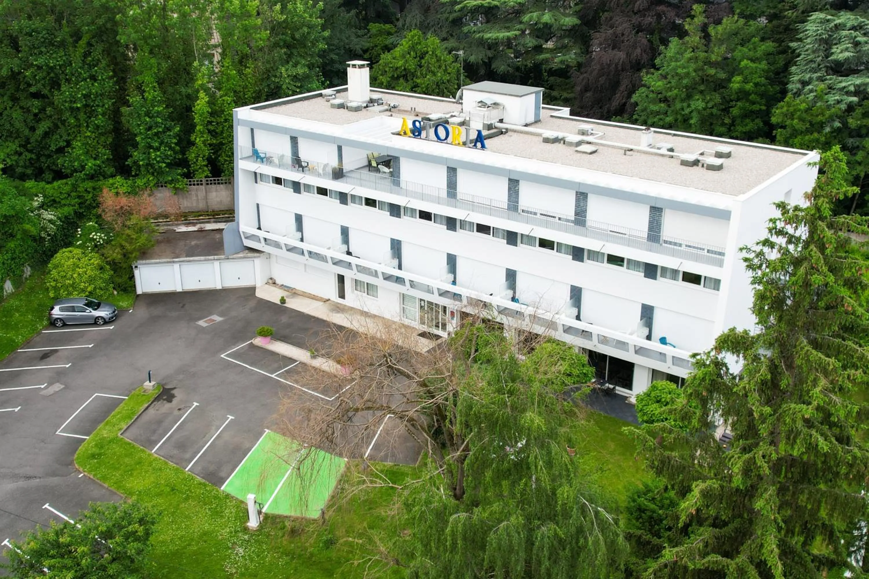 Hotel ASTORIA- Saint Etienne-Centre des Congrès-