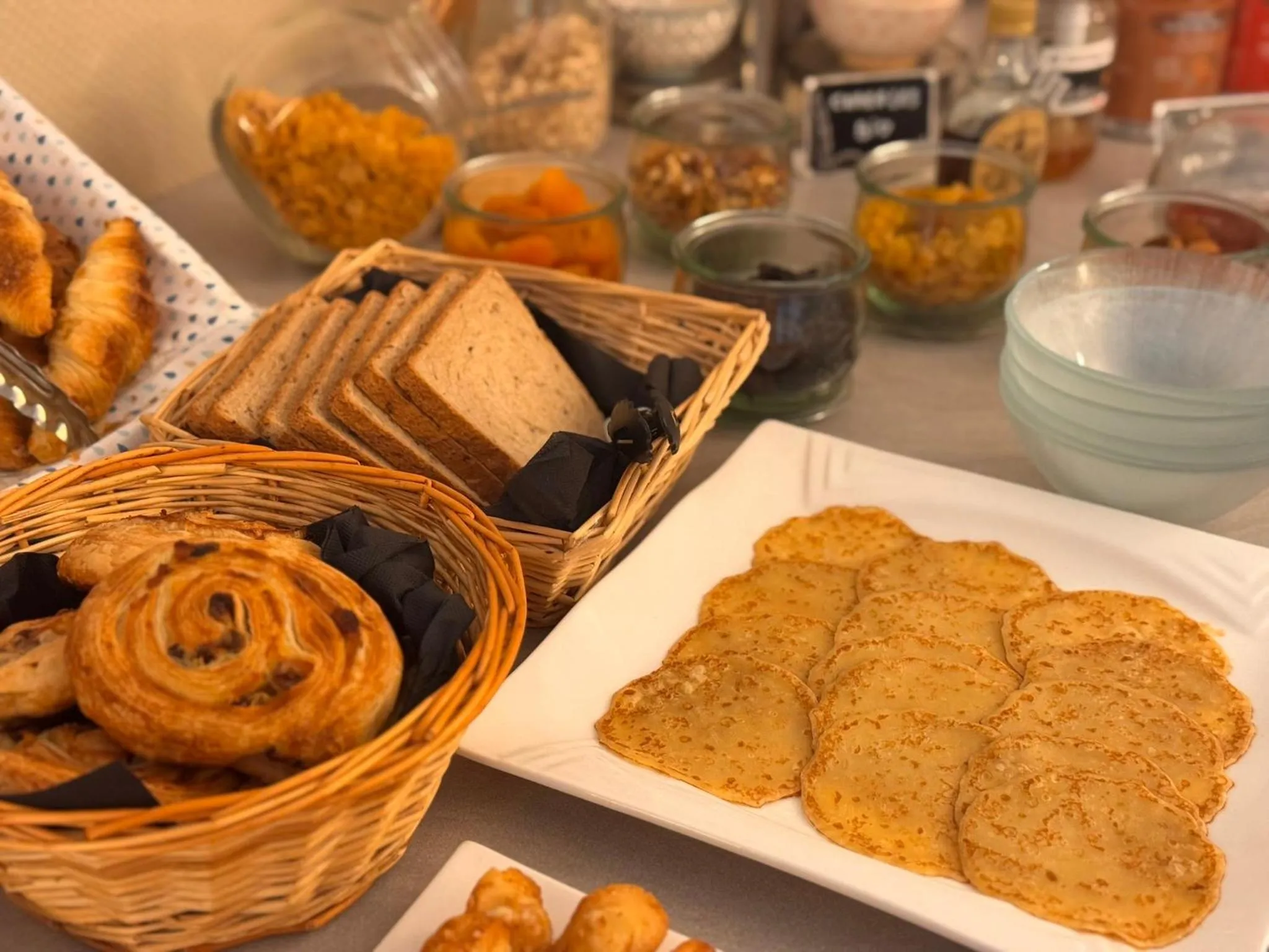 Hotel ASTORIA- Saint Etienne-Centre des Congrès-