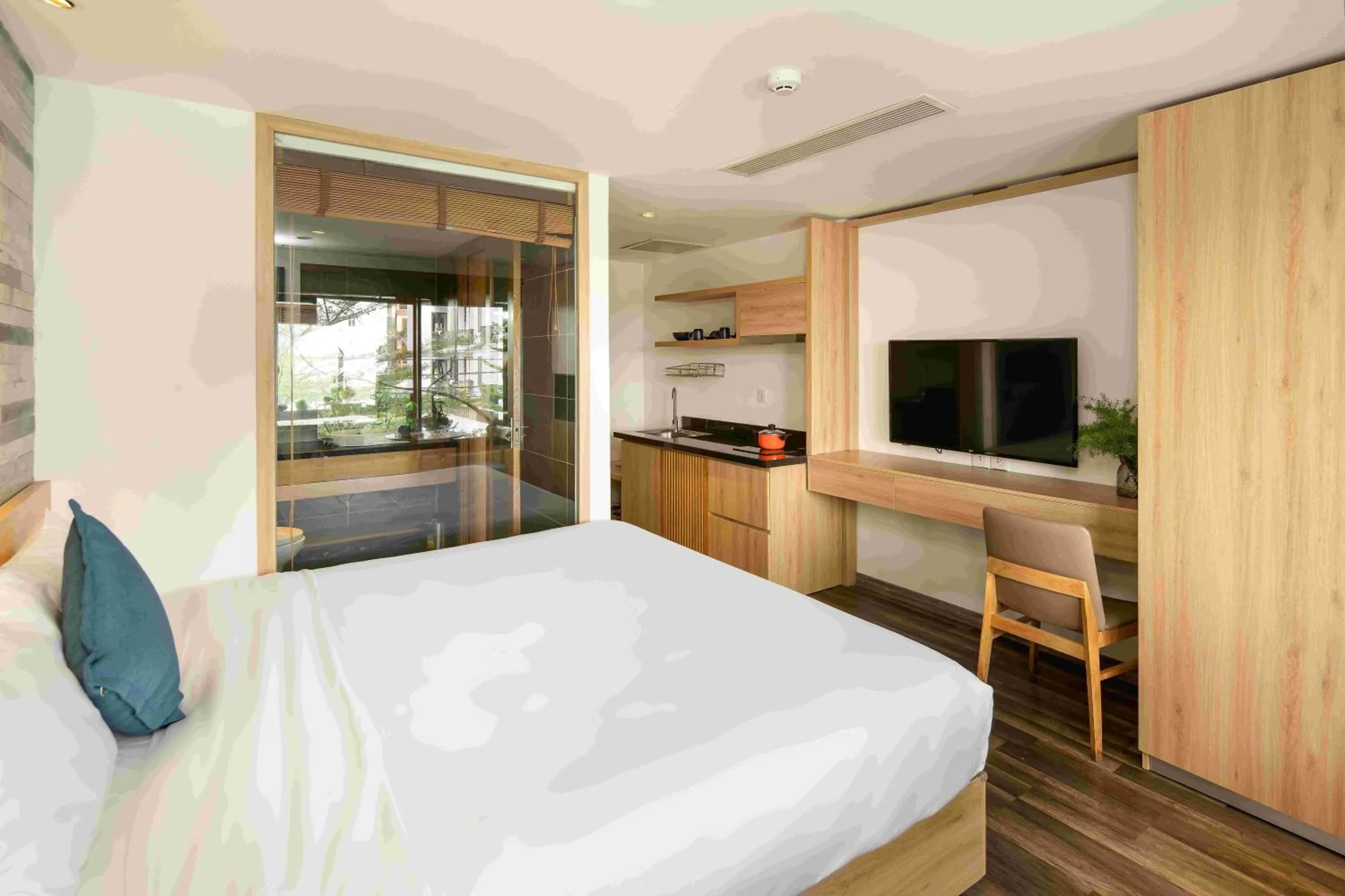 Photo of the whole room, Bed in John Boutique Villa