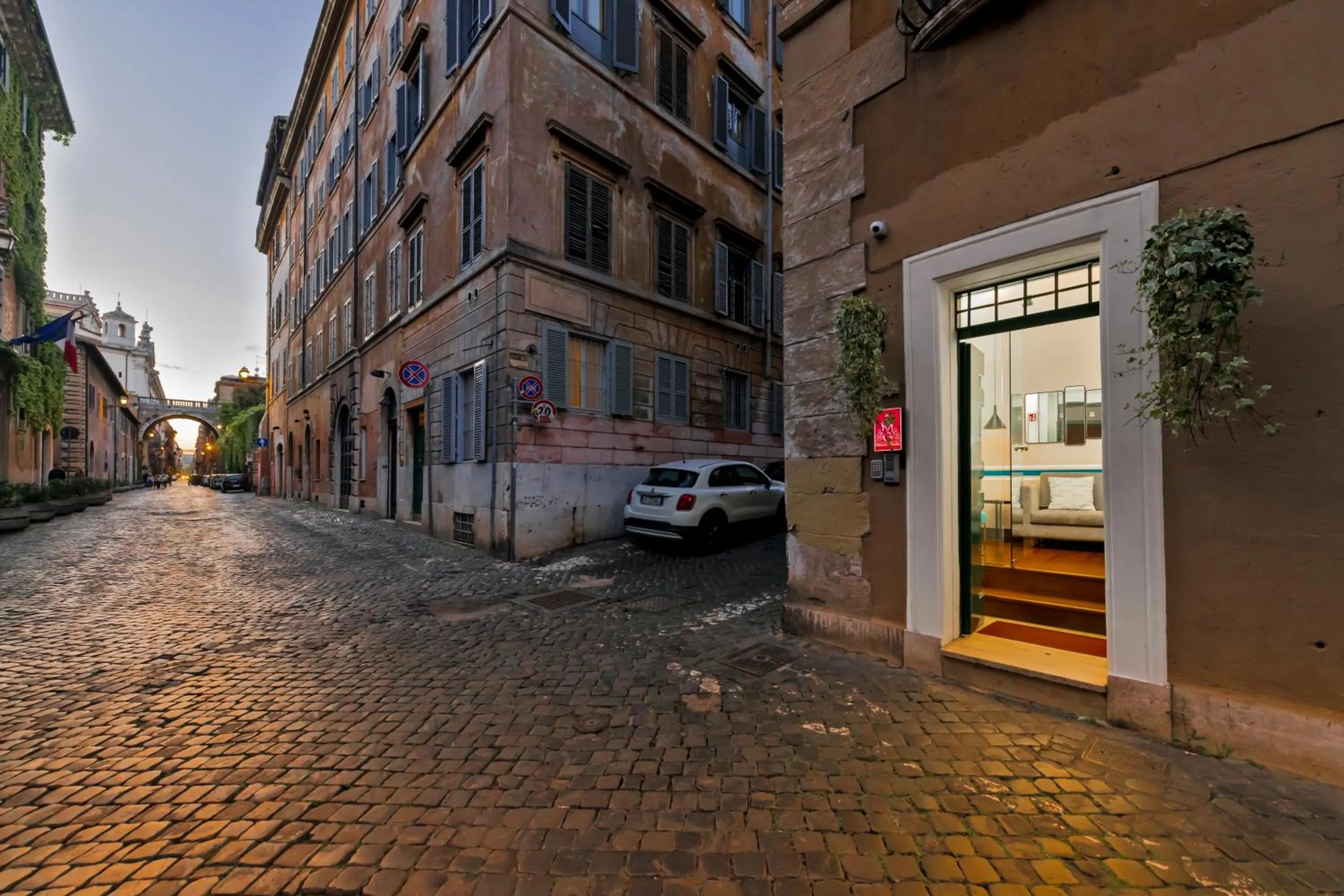 Street view in Maison Giulia by Hili