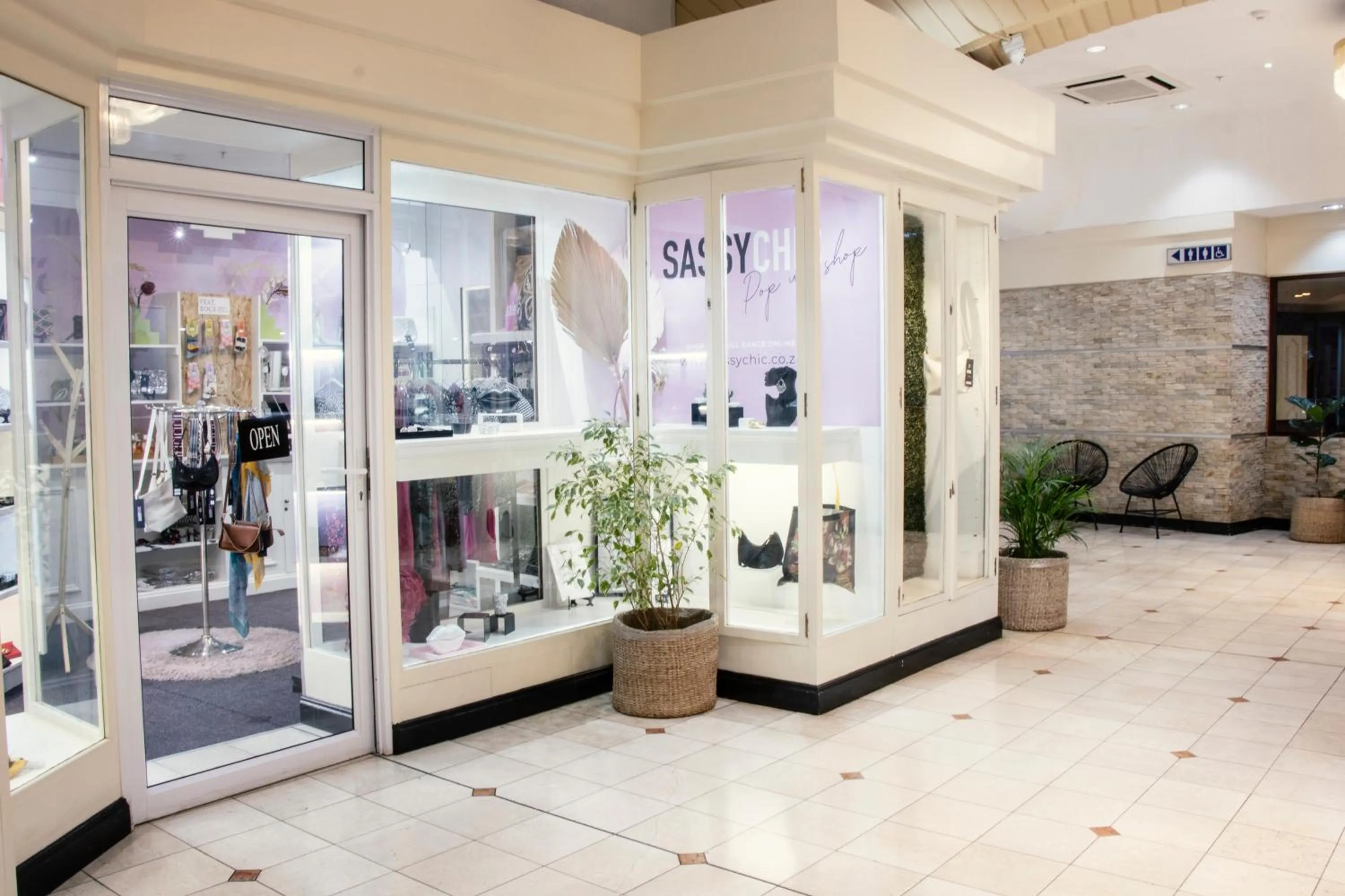 Shopping Area in The Parktonian All Suite Hotel