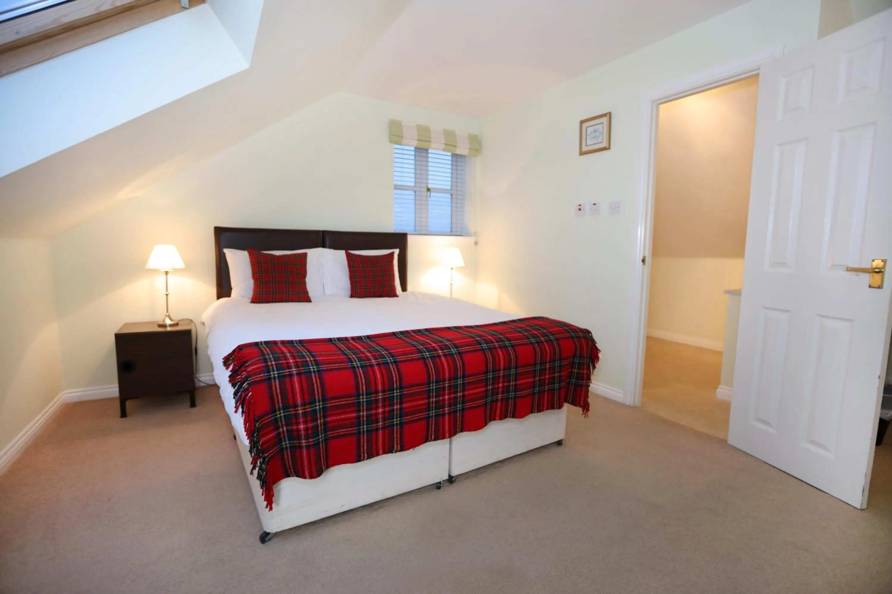 Floor plan, Bed in Hillhead Farm Lets