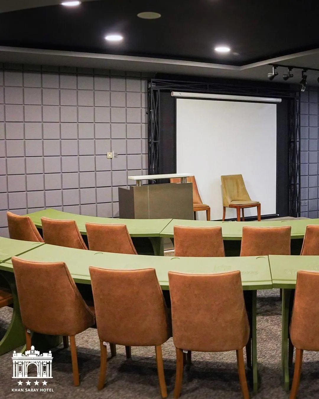 Meeting/conference room in Khan Saray