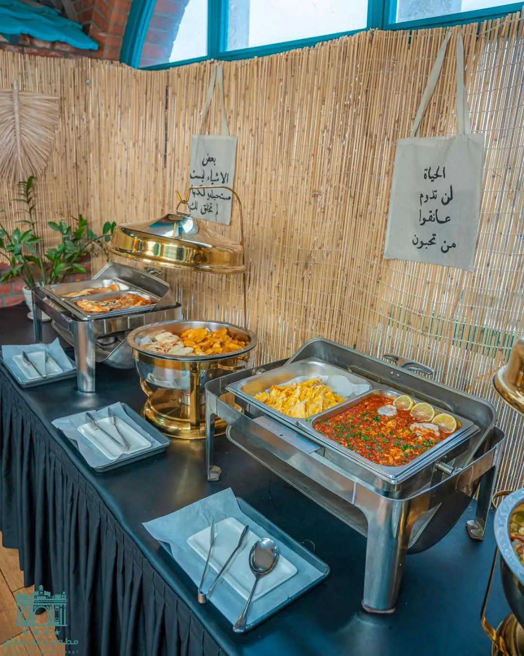 Food and drinks in Khan Saray
