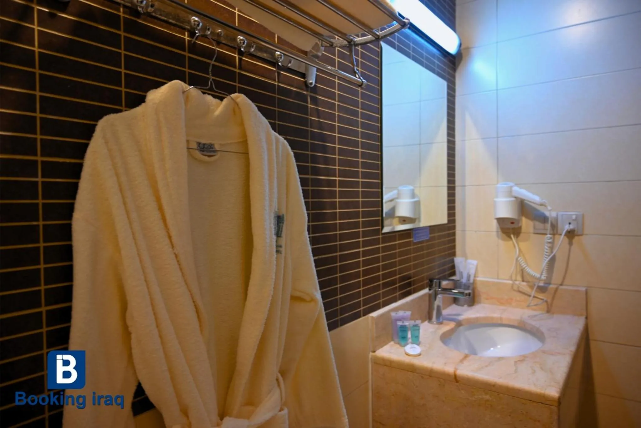 Shower in Khan Saray