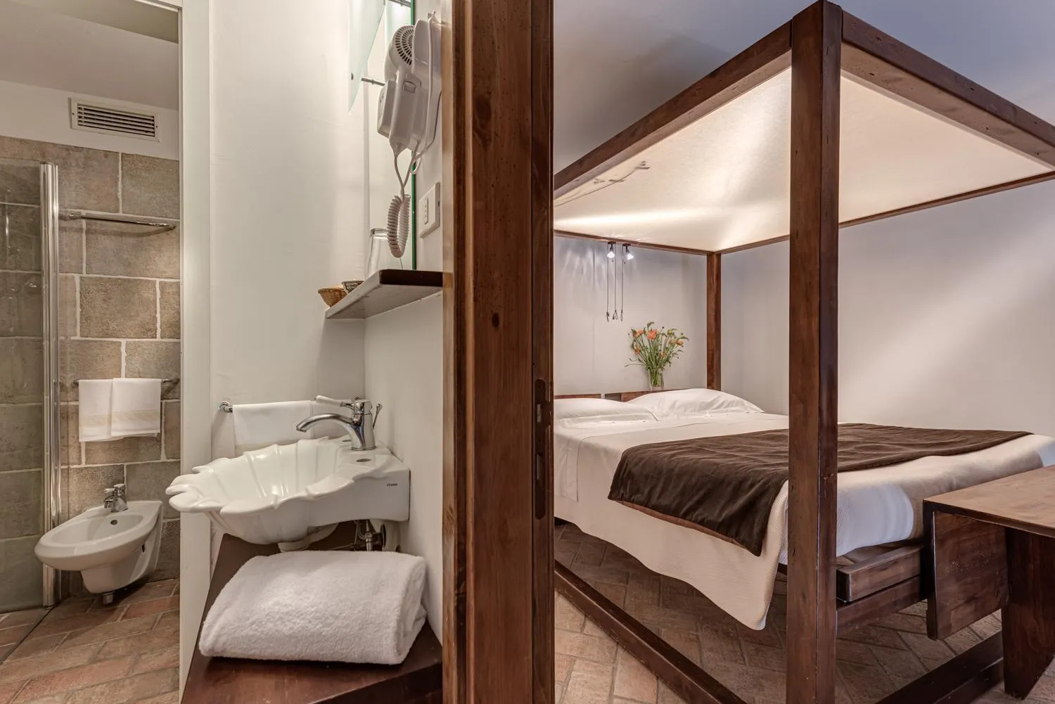 Bathroom in Bosco Della Spina