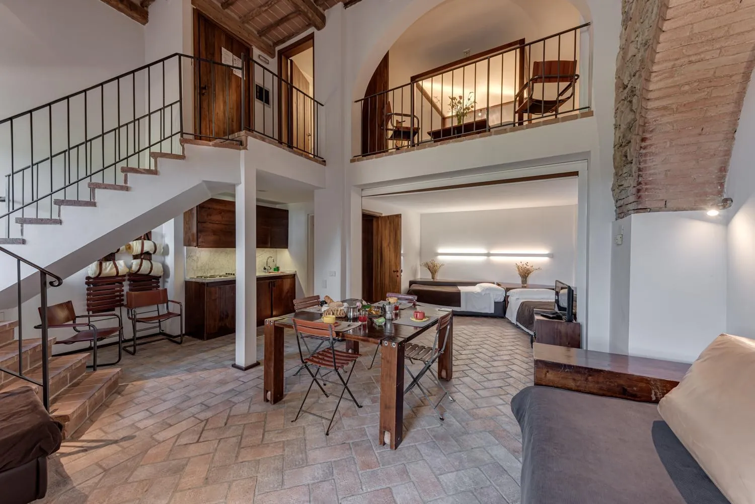 Photo of the whole room in Bosco Della Spina