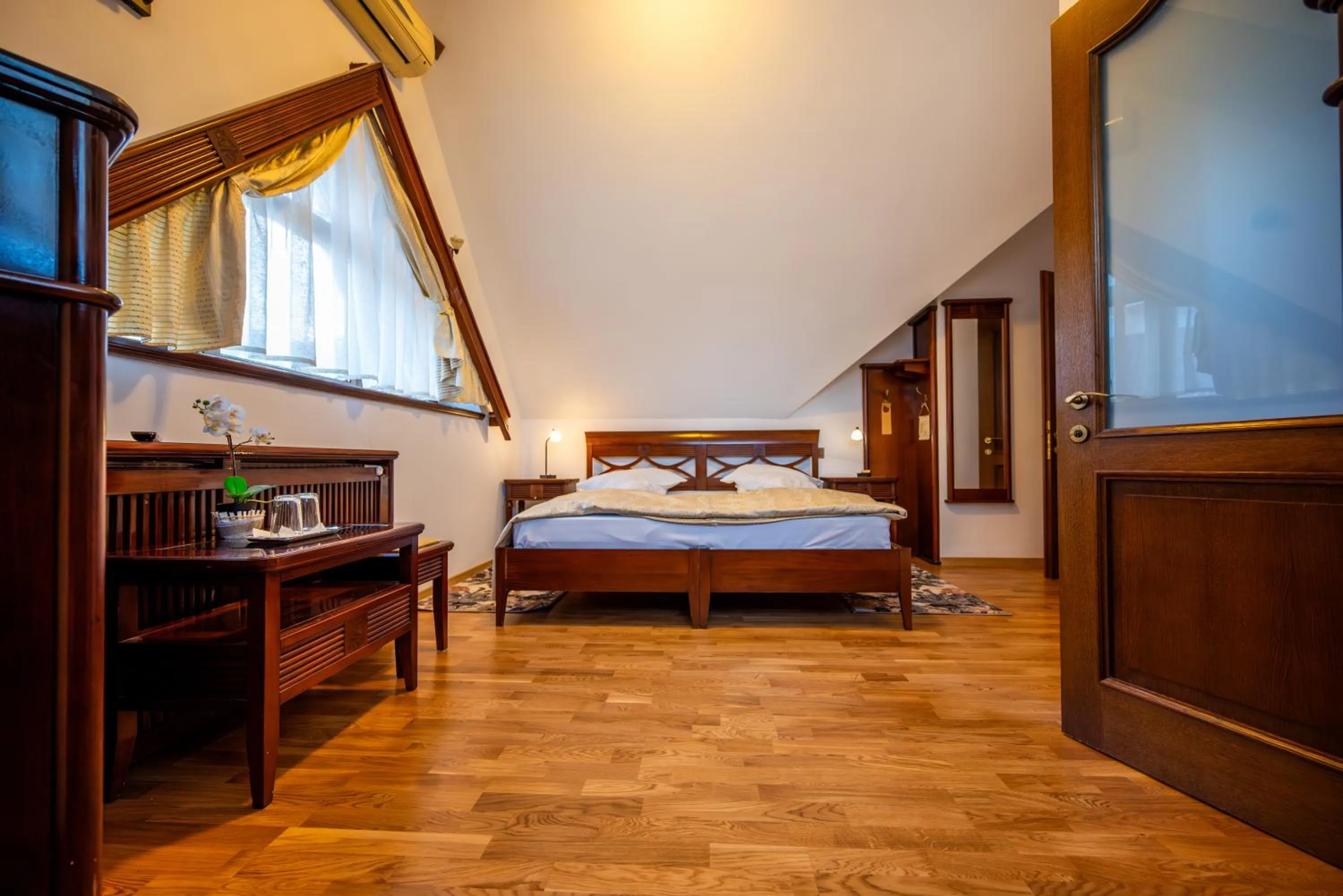 Bed in Pension Brasovu Vechi