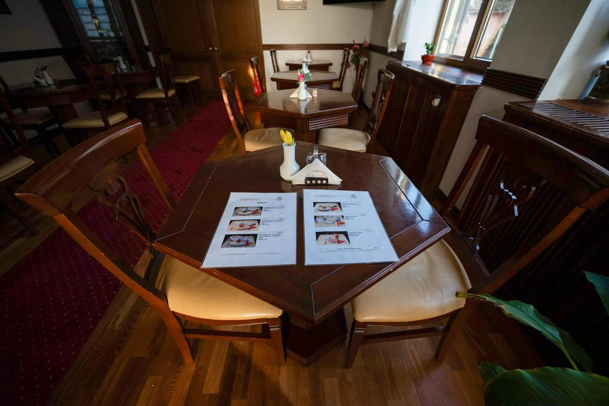 Restaurant/places to eat in Pension Brasovu Vechi