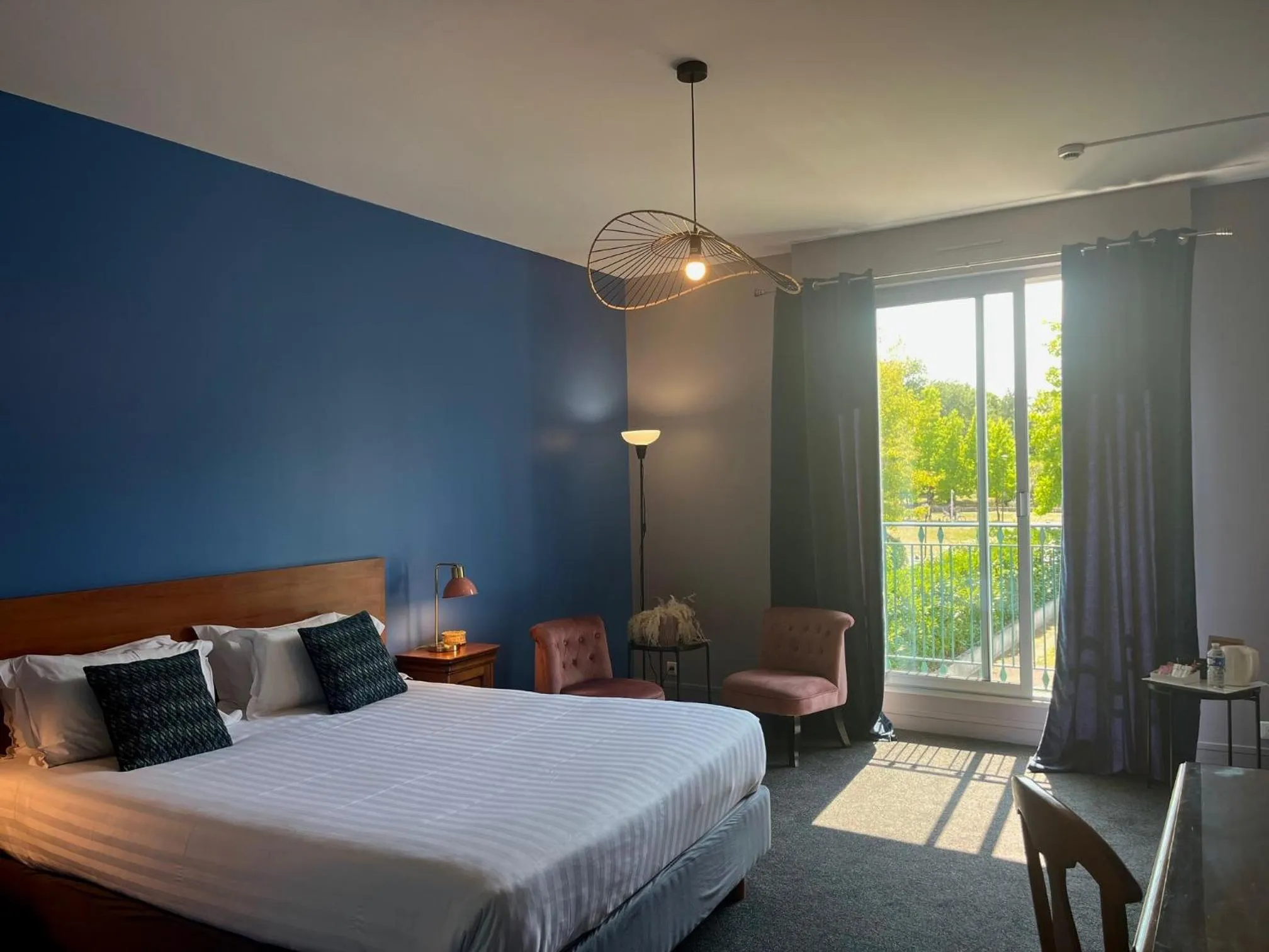 Bed in Hôtel de la Marine