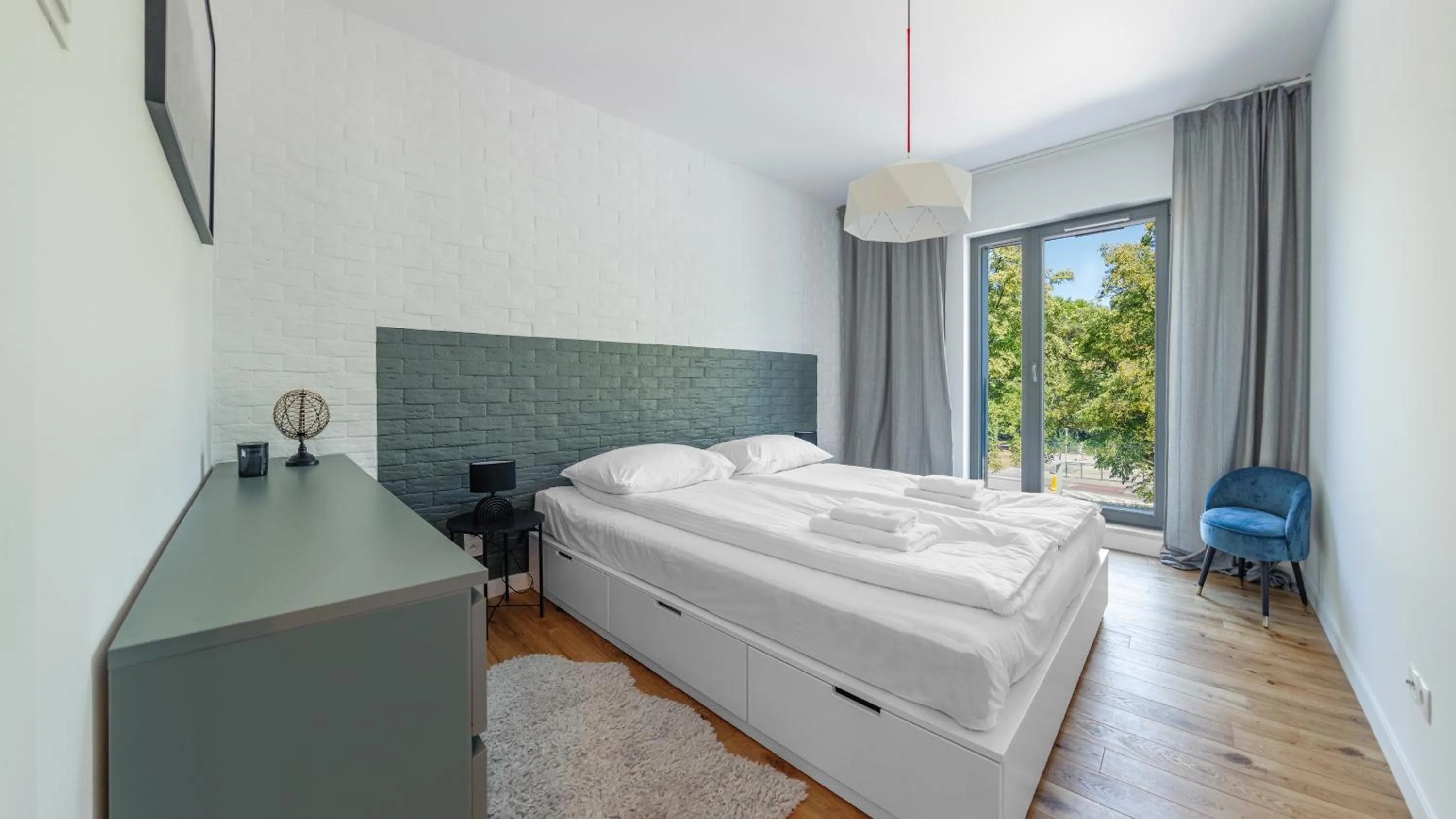 Bed in Nadmorze, Sun & Snow